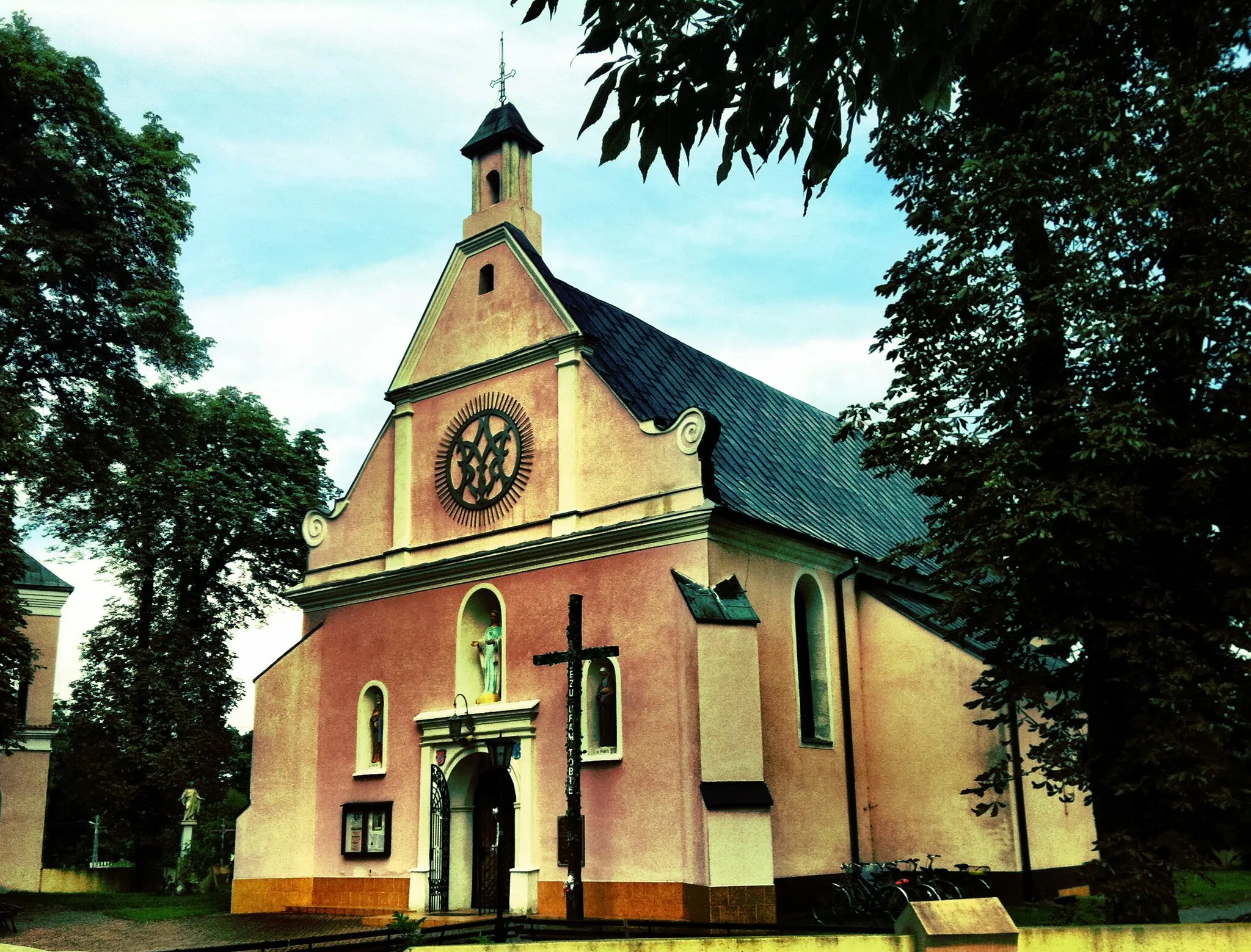 Photo showing: Kwiatkowice, Kościół par. pw. św. Mikołaja
