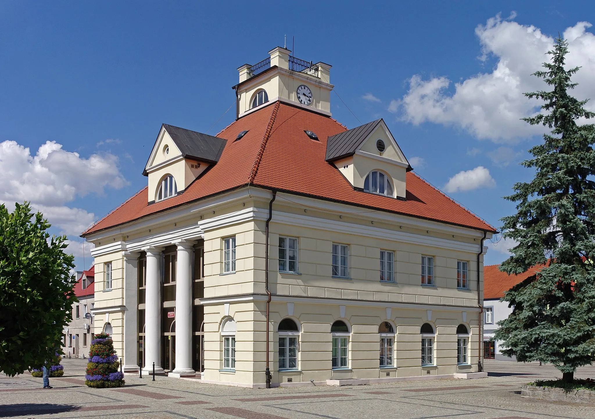 Photo showing: Town Hall in Łęczyca