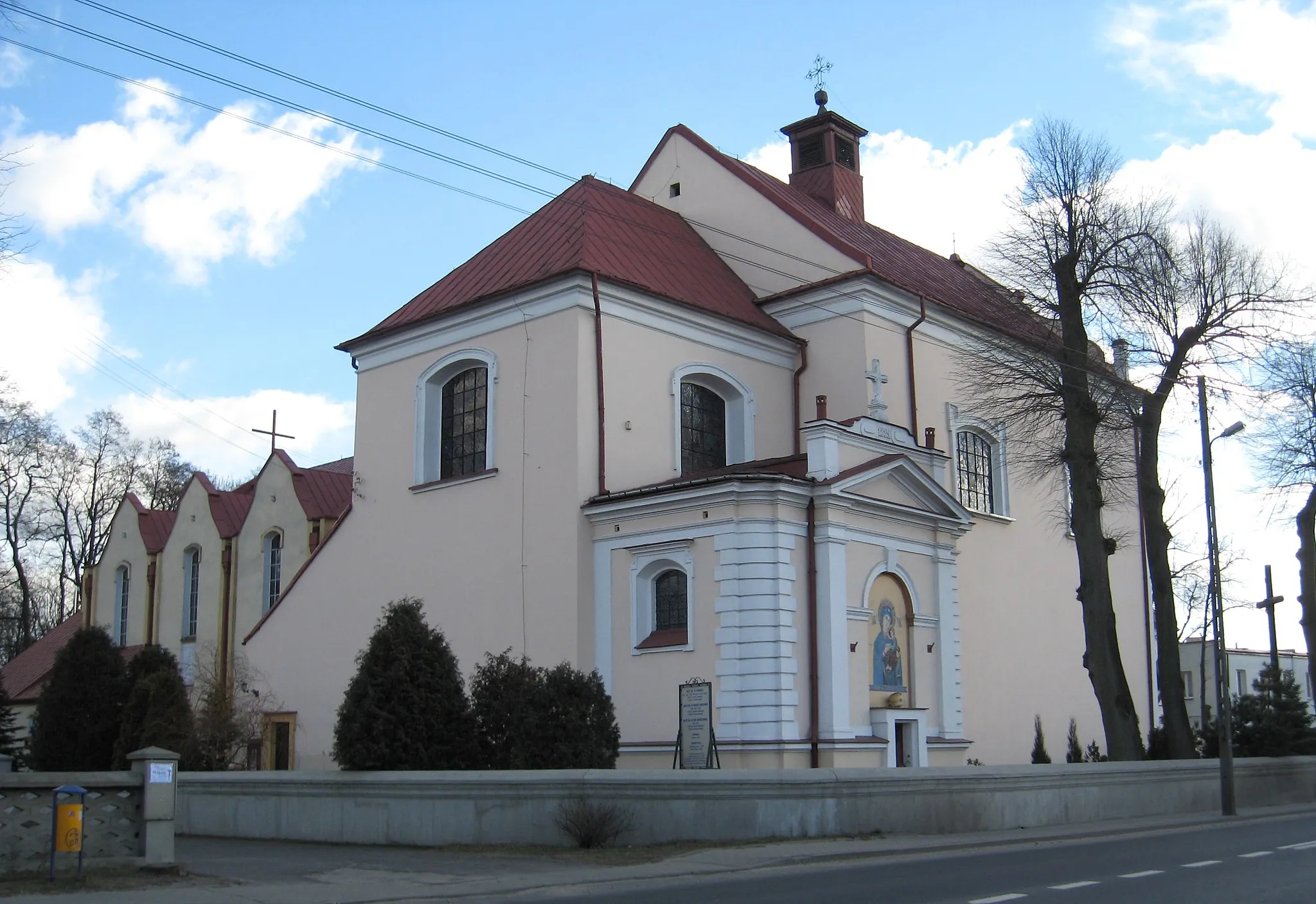 Photo showing: Kirche in Ujazd, Powiat Tomaszowski.