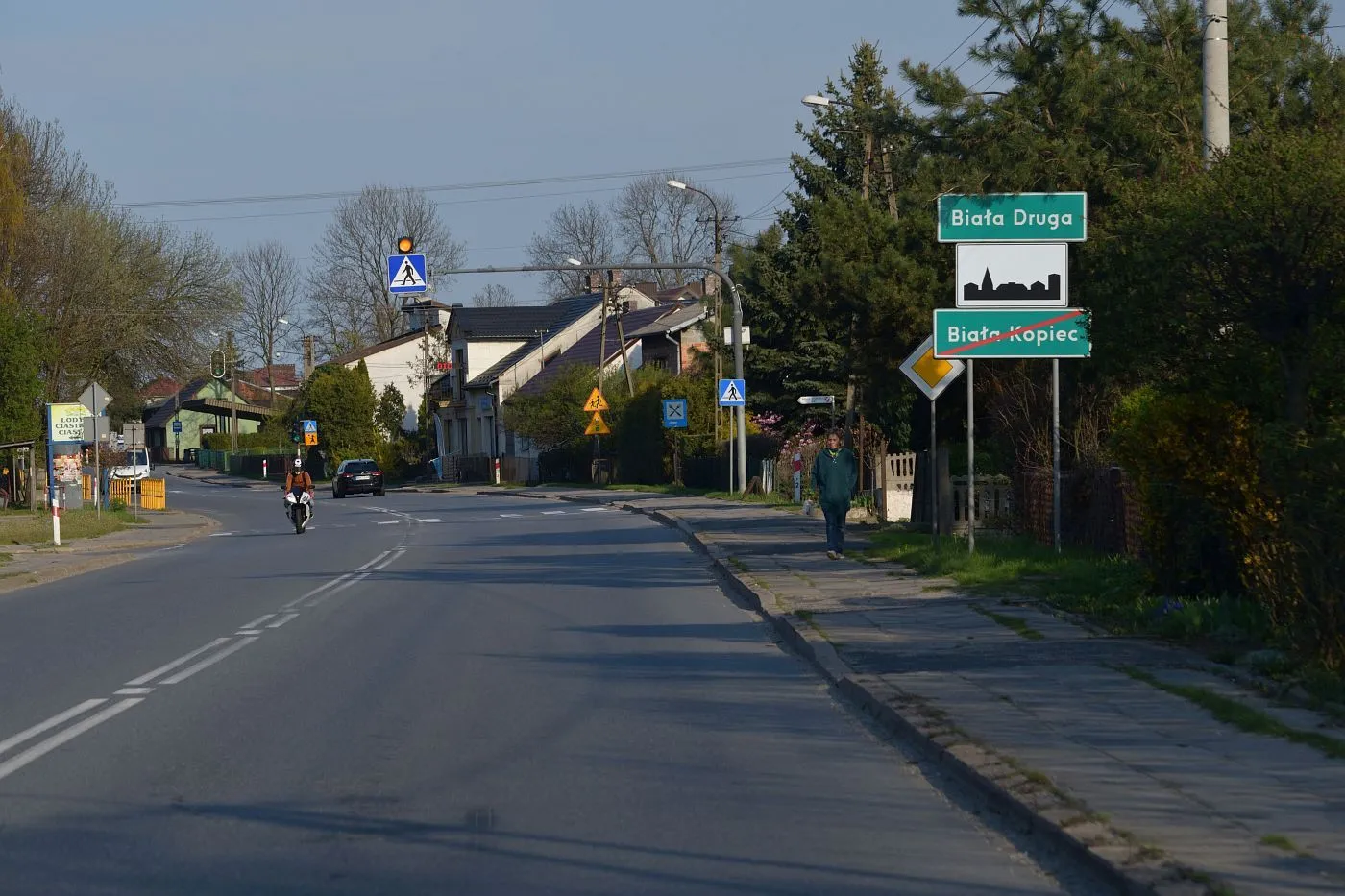 Photo showing: Biała Druga, wjazd 2022