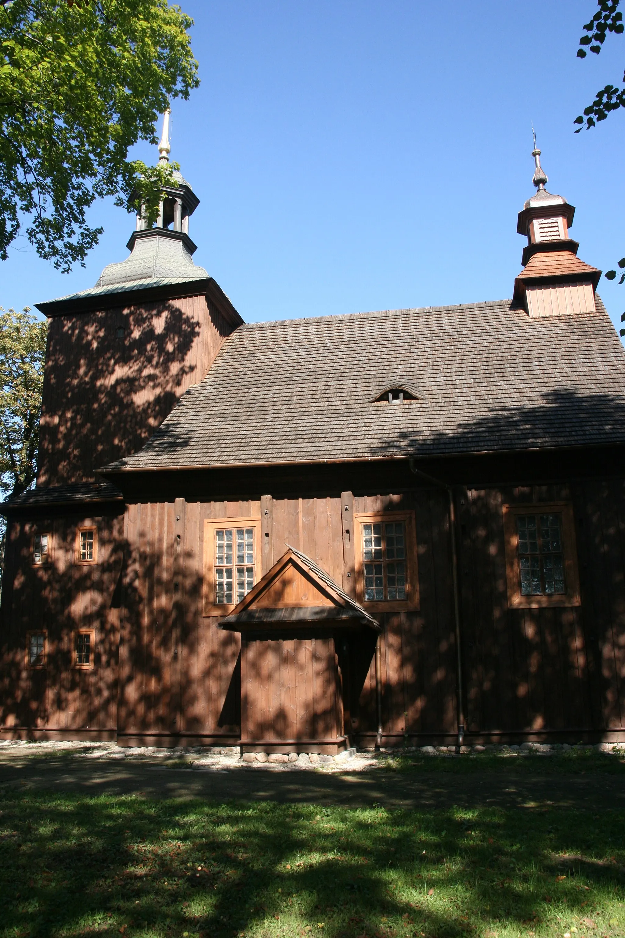 Photo showing: Łęki Kościelne - kościół parafialny pw. św. Marii Magdaleny (zabytek nr 261/20 z 07.06.1967 i 42-III-6 z 24.03.1947)