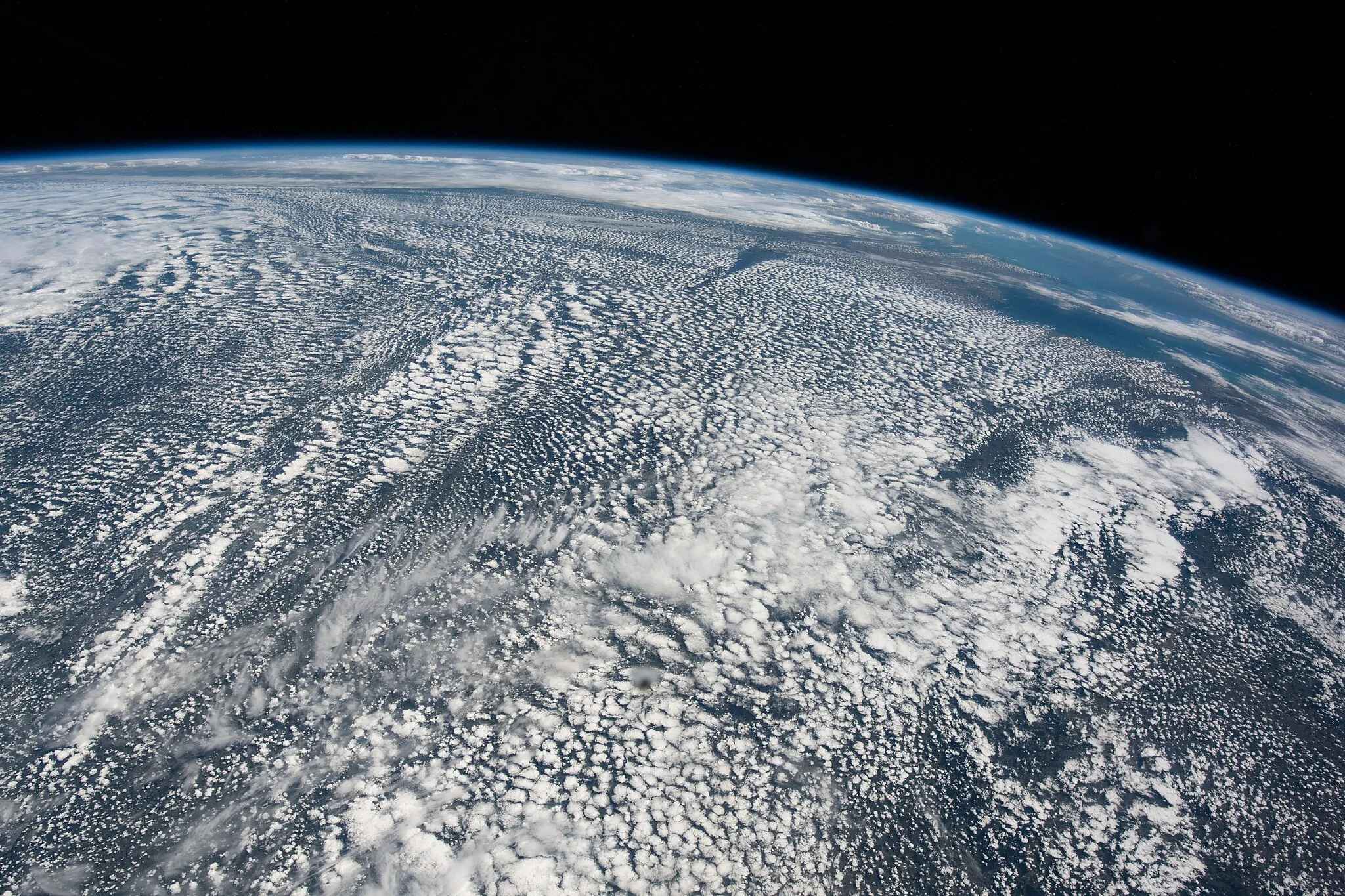 Photo showing: View of Earth taken during ISS Expedition 67.