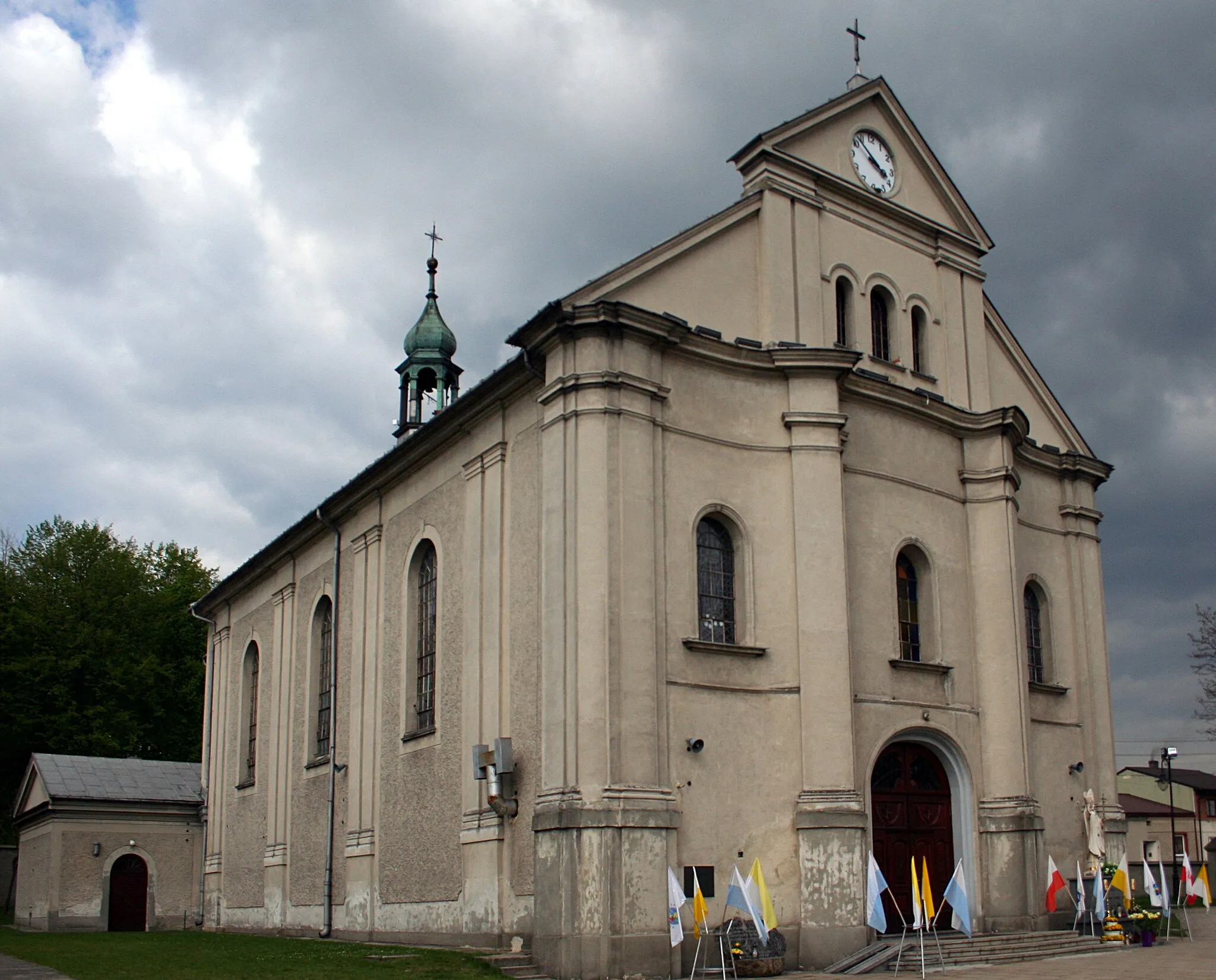 Photo showing: Kościół śś. Marii i Magdaleny w Działoszynie