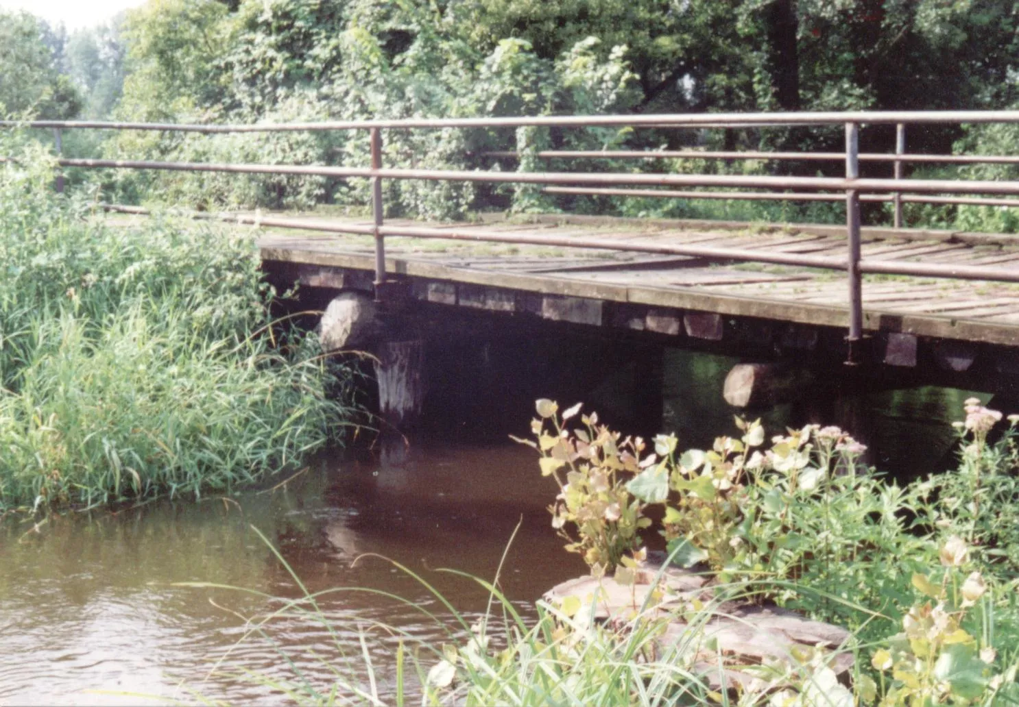 Photo showing: Bridge in Rawka River (Lodz Voivodship, Poland)