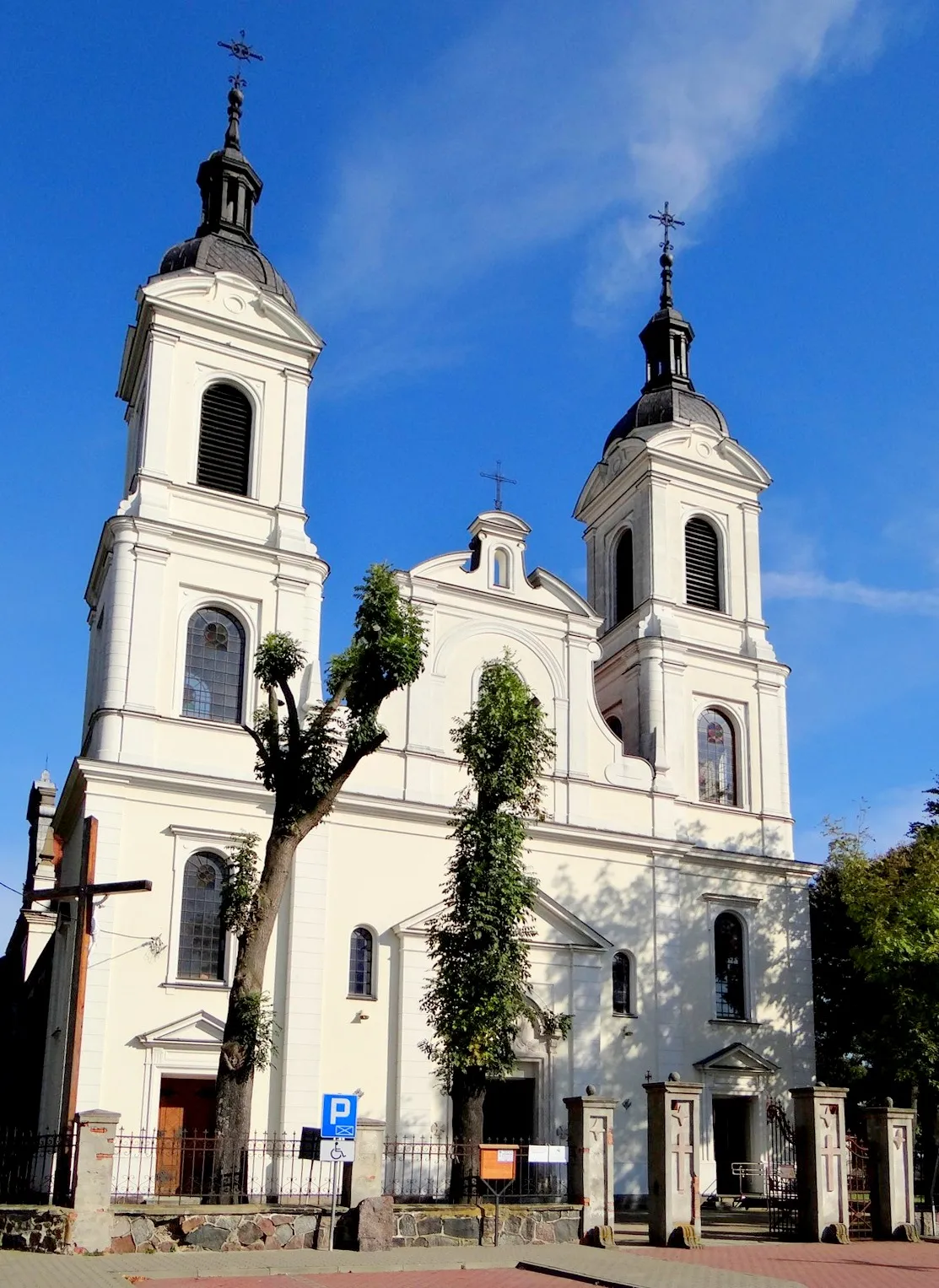 Photo showing: Srock. Kościół św. Benedykta i św. Anny