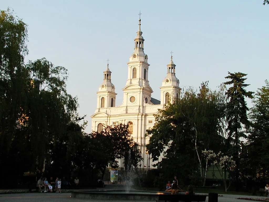 Photo showing: Radomsko, town in central Poland; St. Lambert Church, built in 1869-1876 in the neo-baroque style