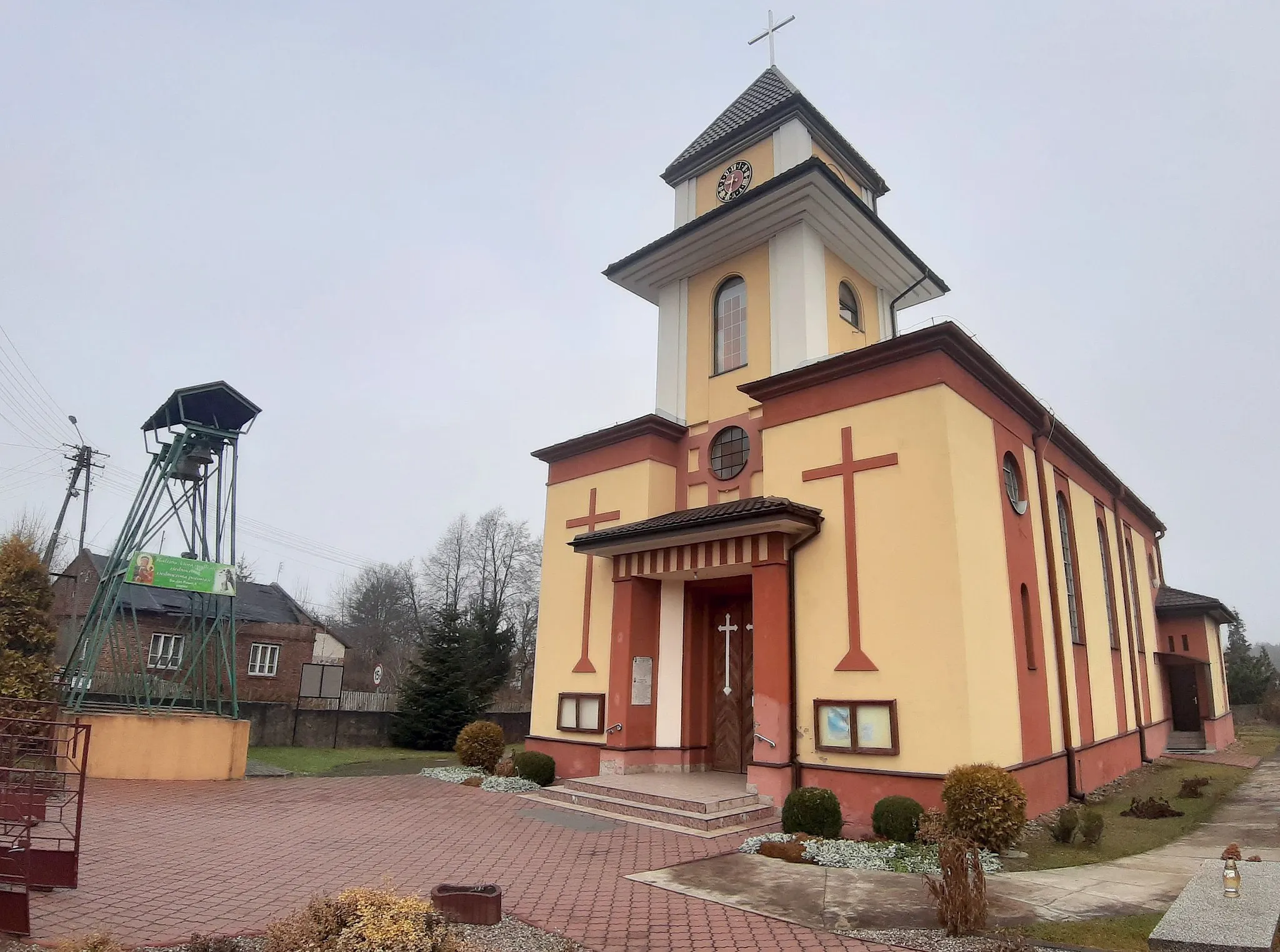 Photo showing: Parzniewice. Kościół p.w. Najświętszej Marii Panny Królowej Polski.