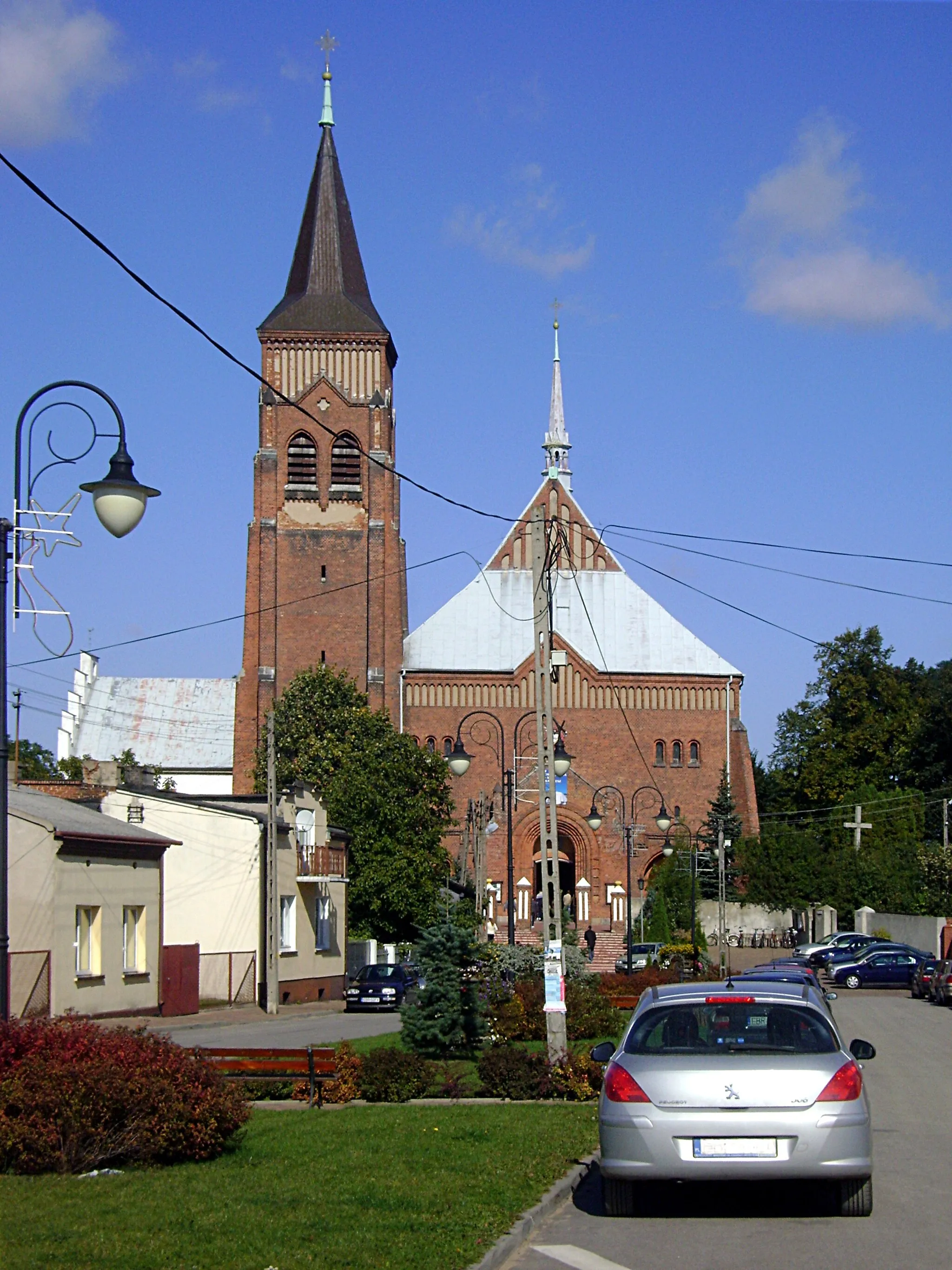 Photo showing: Jeżów, al. 3 Maja 30 - zespół klasztorny benedyktynów (obecnie zespół kościoła parafialnego pw. św. Józefa), XVI-XX w.: kościół parafialny pw. św. Józefa, 1907-14 (zabytek nr A/444)