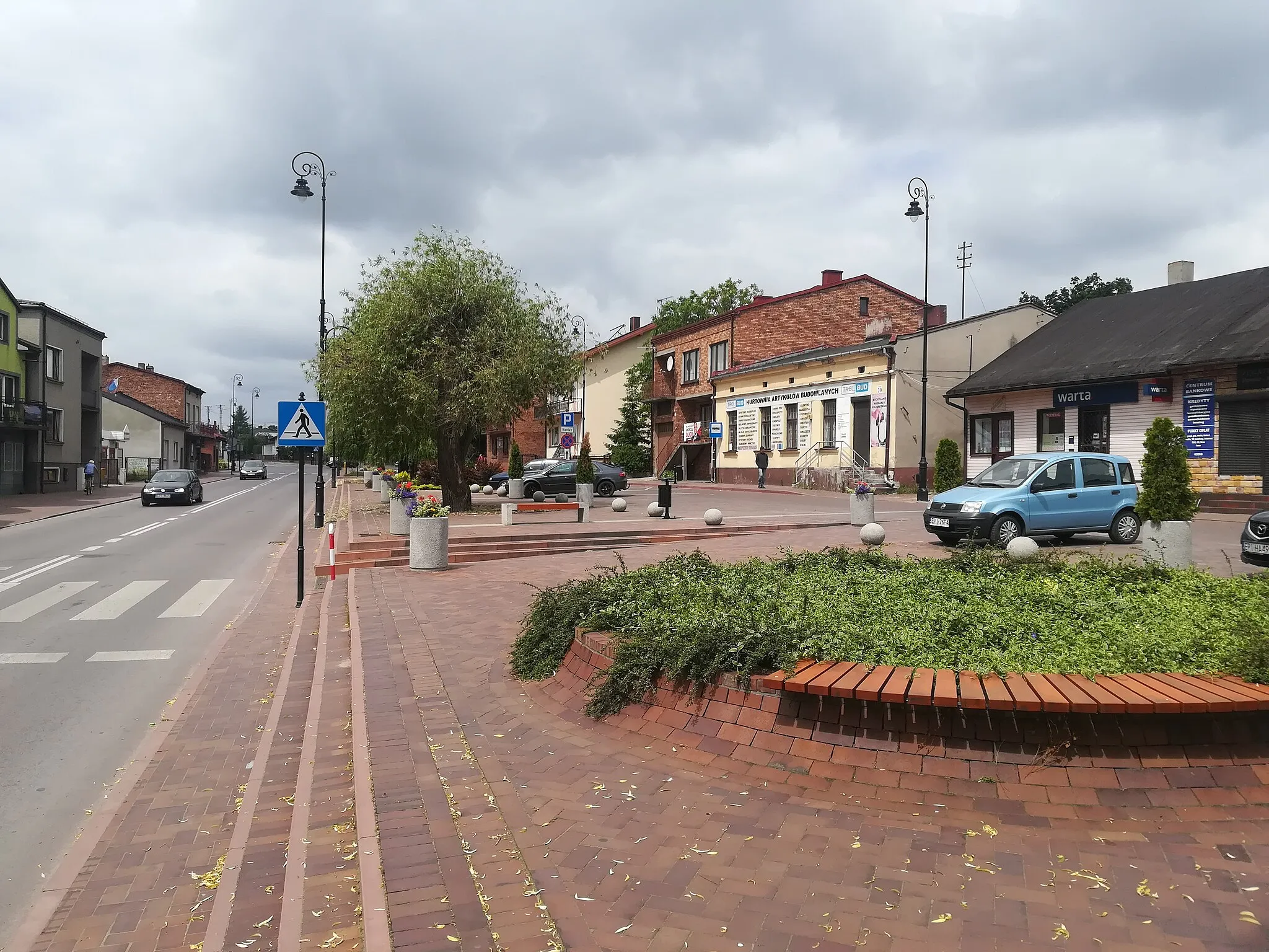 Photo showing: Rynek w Gorzkowicach.