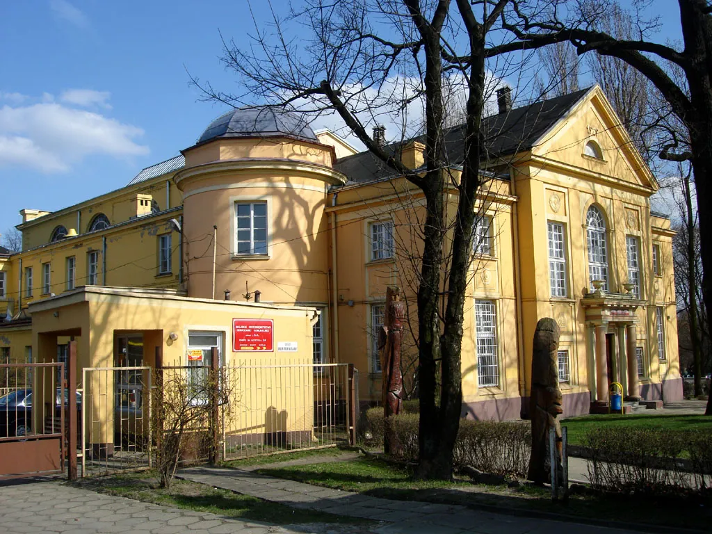 Photo showing: Bath house in Zgierz, Poland, built in 1926
