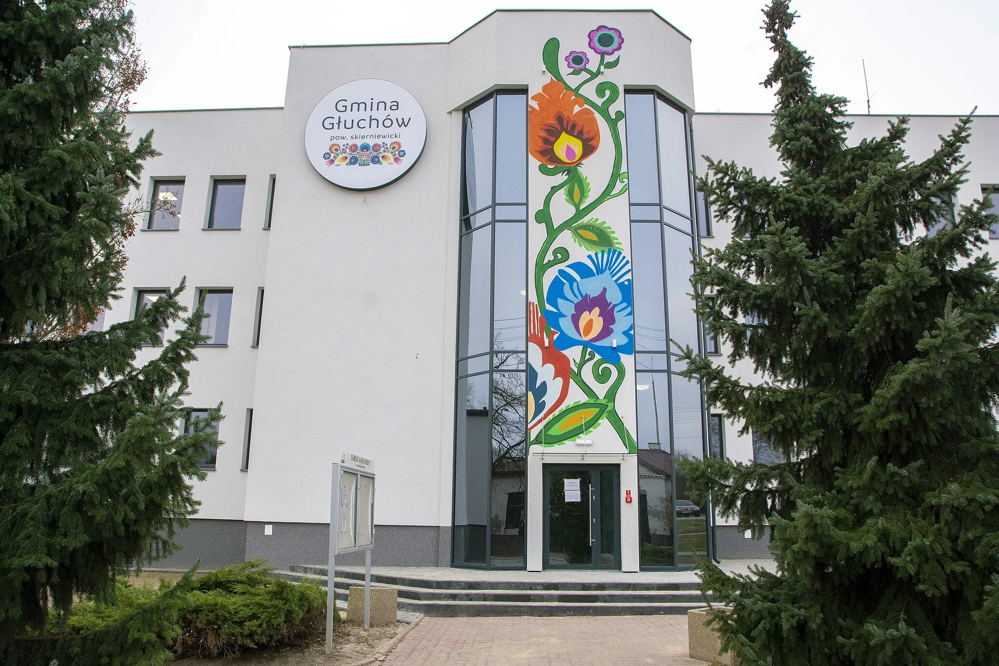 Photo showing: Siedziba Urzędu Gminy w Głuchowie - powiat skierniewicki