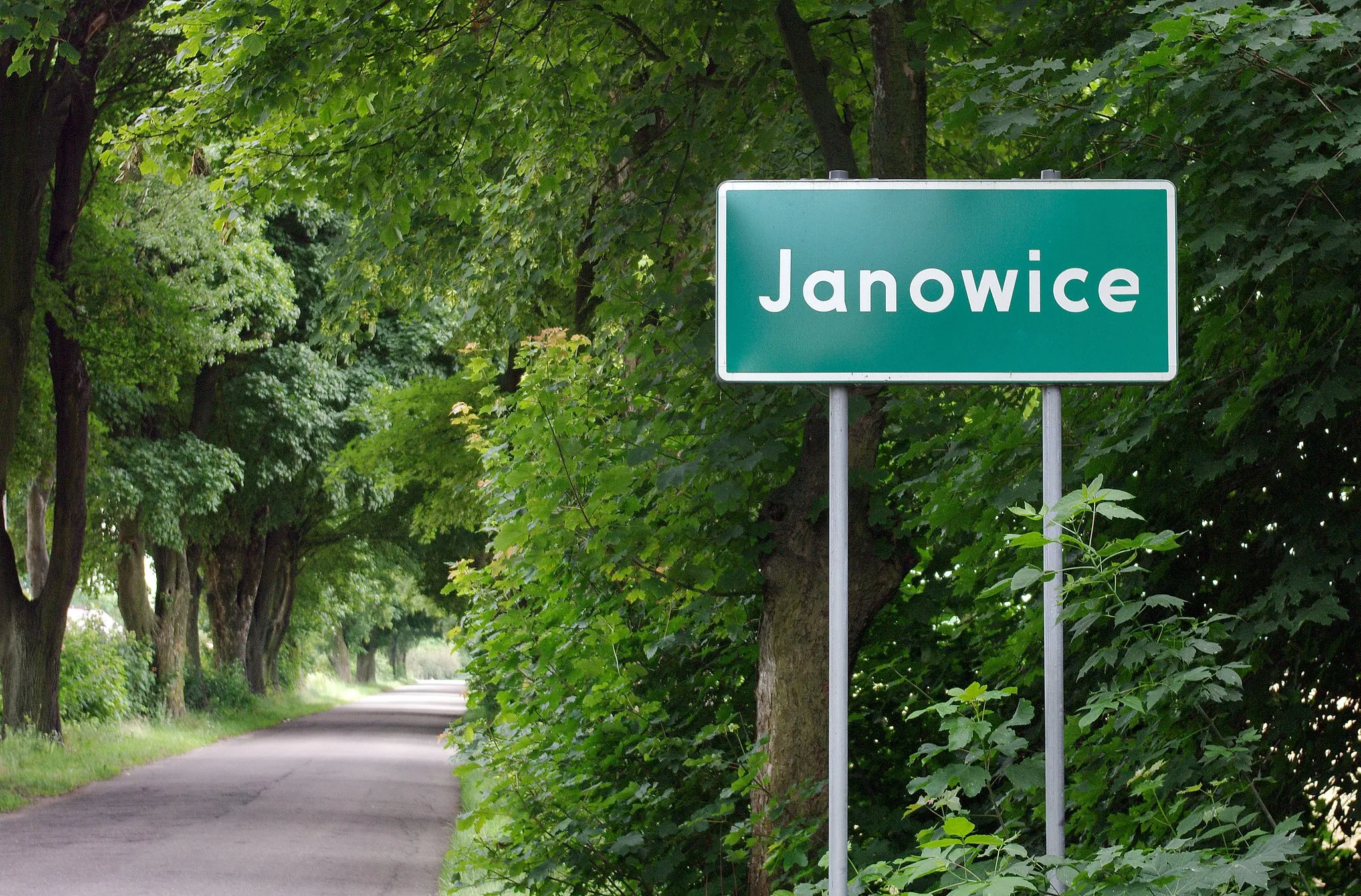 Photo showing: Tablica miejscowości Janowice od strony Lutomierska