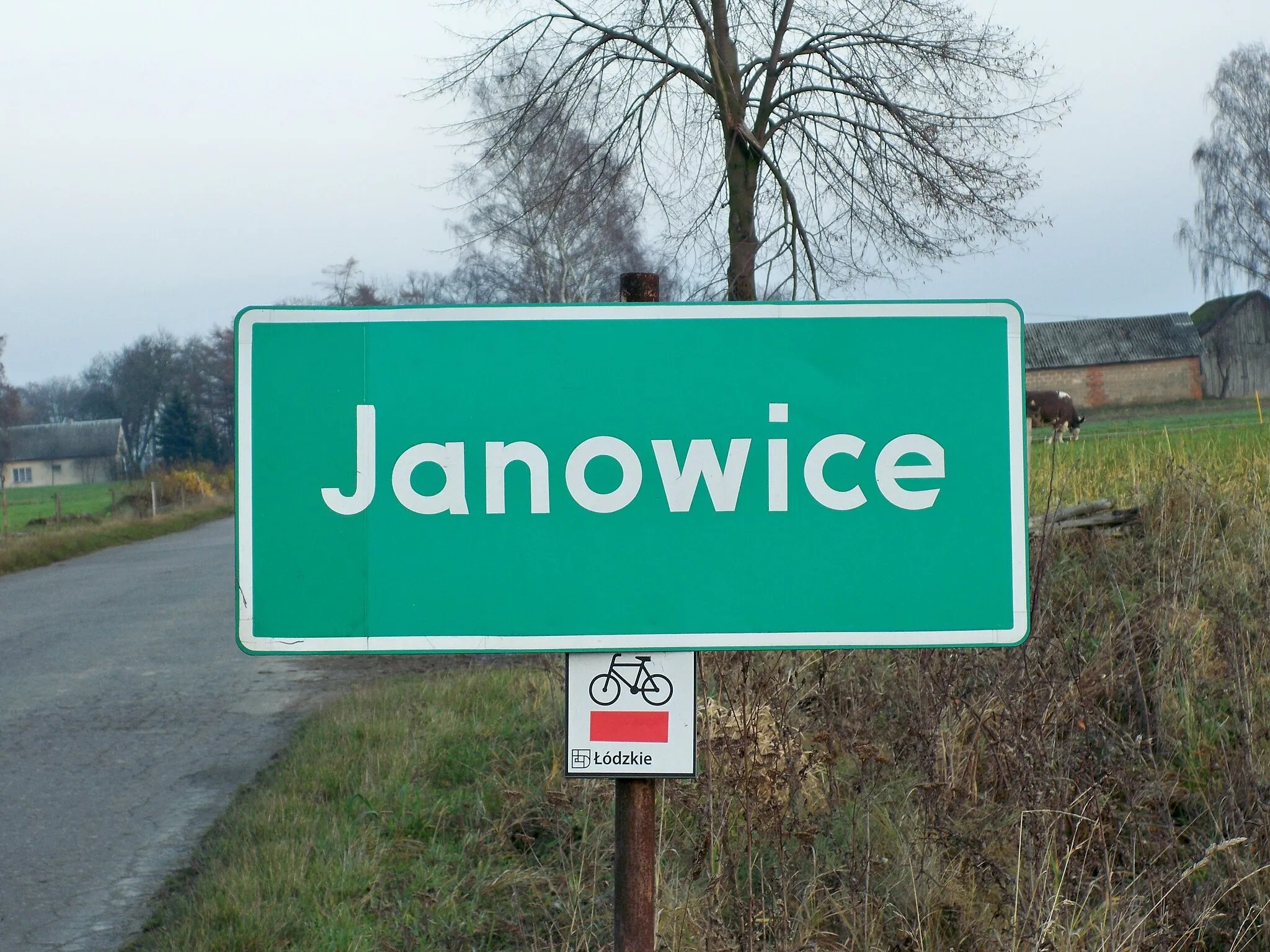 Photo showing: Janowice