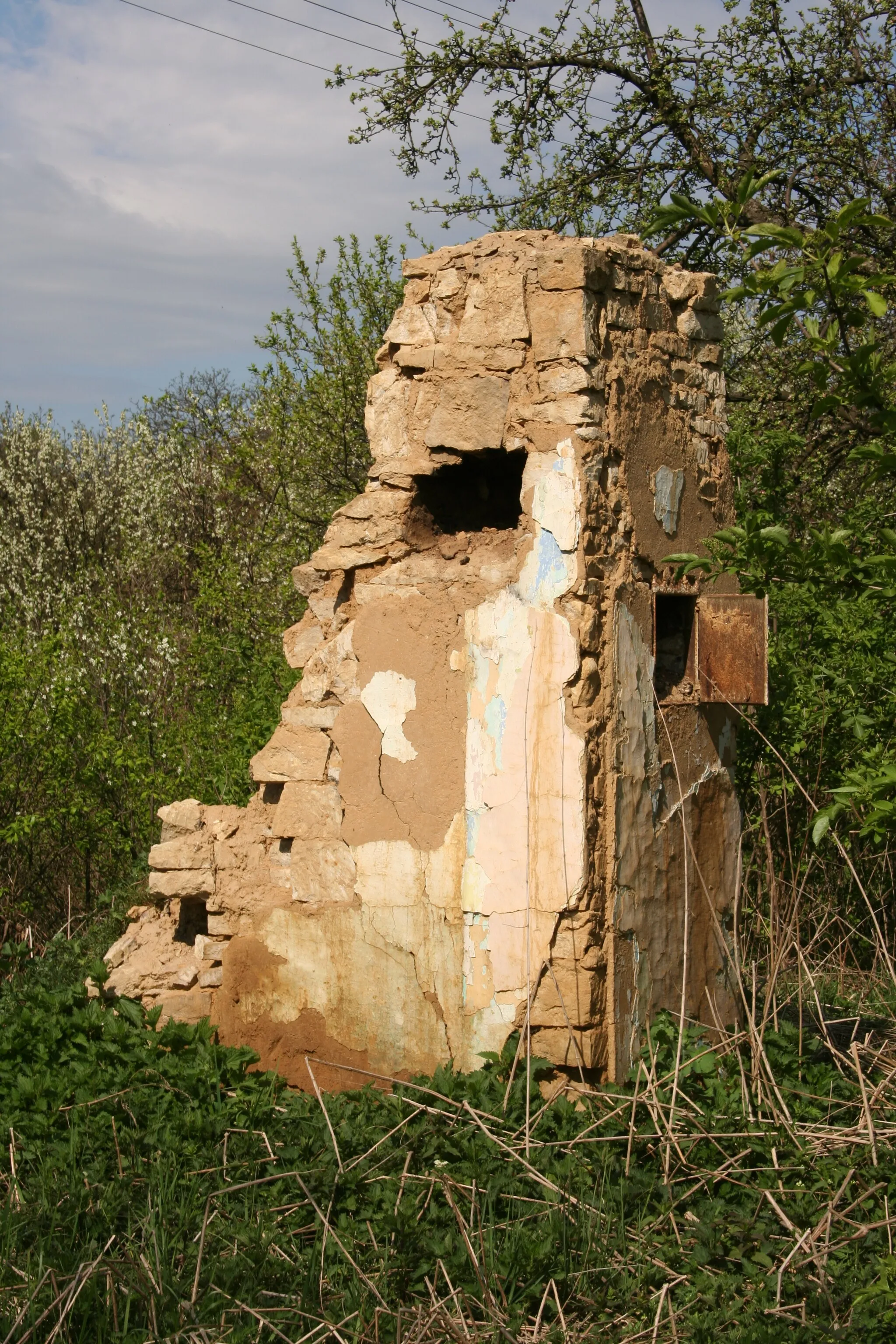 Photo showing: Lipowiec. Ruiny domu.