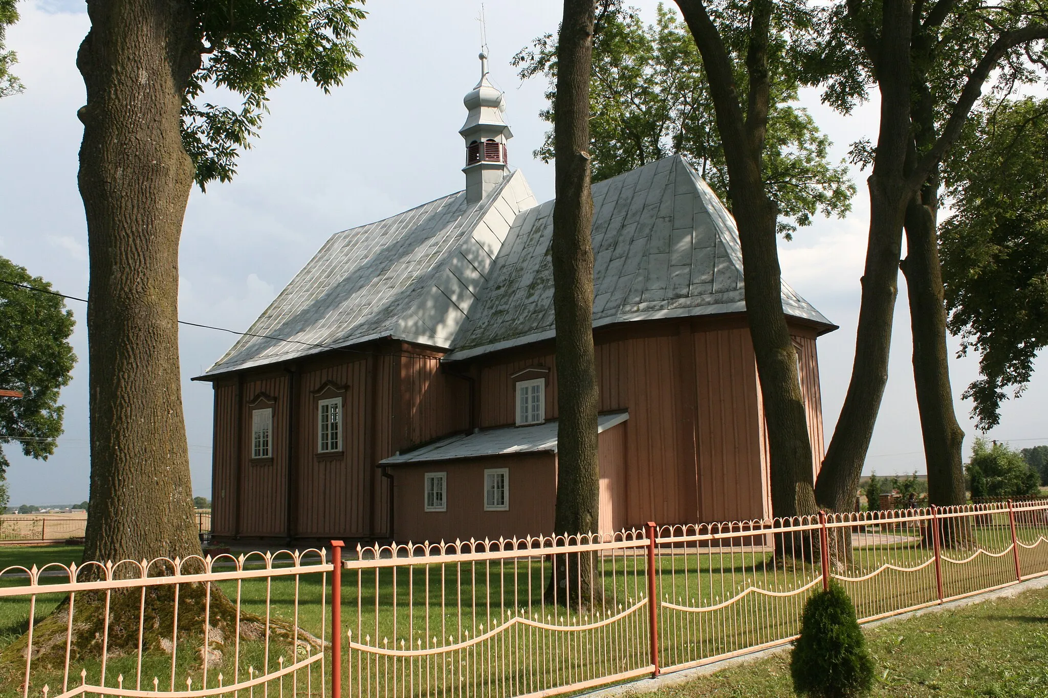 Photo showing: Greek Catholic church in Nowe Depułtycze, Poland
