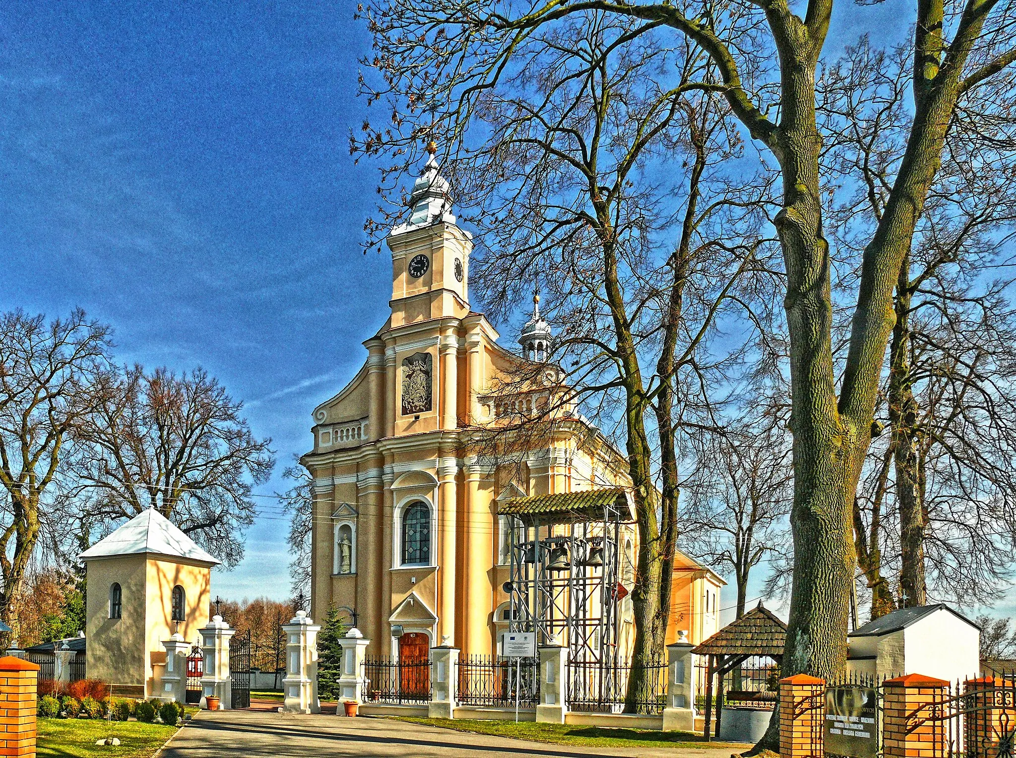 Photo showing: Puchaczów, Rynek 17 - rzymskokatolicki kościół parafialny p.w. Wniebowzięcia Najświętszej Maryi Panny, 1778-1800