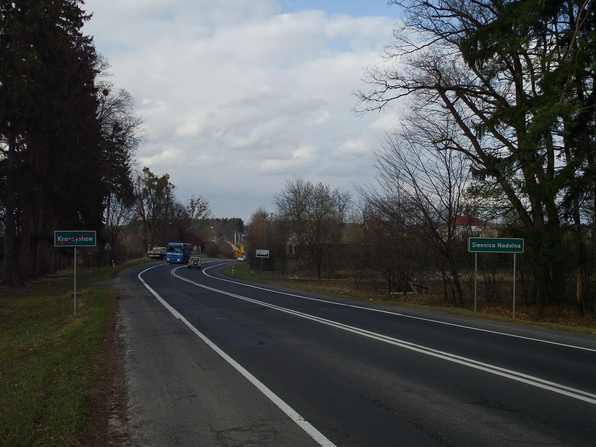 Photo showing: Main road entering Siennica Nadolna from Krasnystaw, Poland.