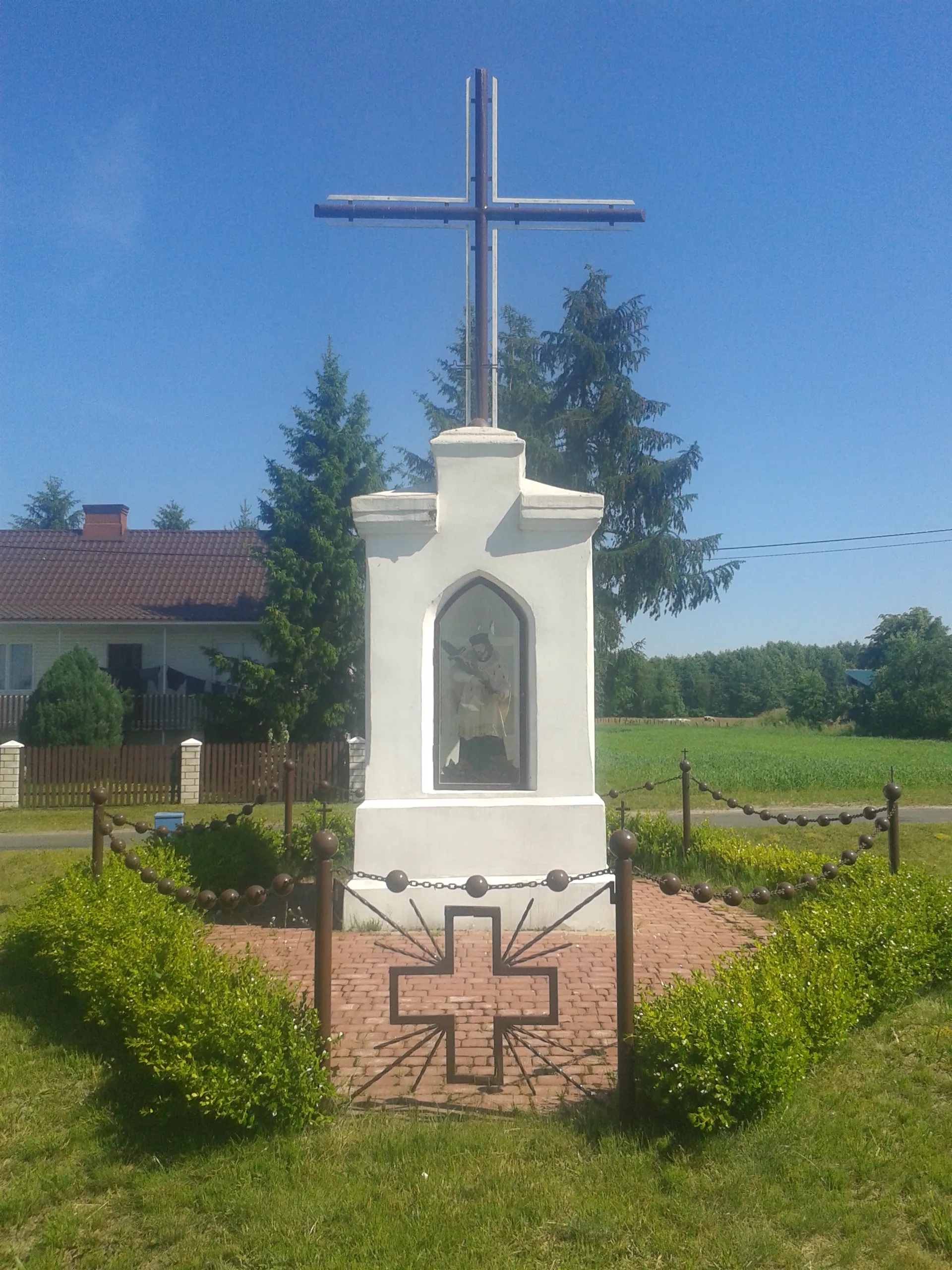 Photo showing: Kapliczka św. Jana Nepomucena w centrum Dokudowa