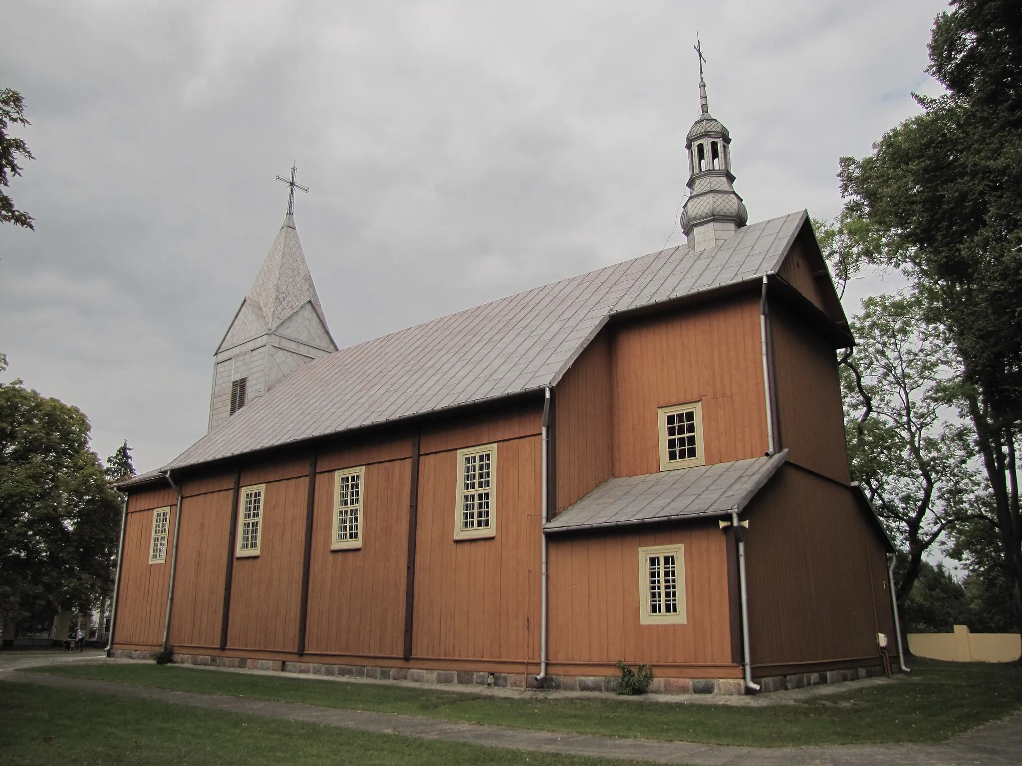 Photo showing: Rossosz - kościół parafialny p.w. św. Stanisława, drewniany z 1908 r. (zabytek nr rejestr. A-213)