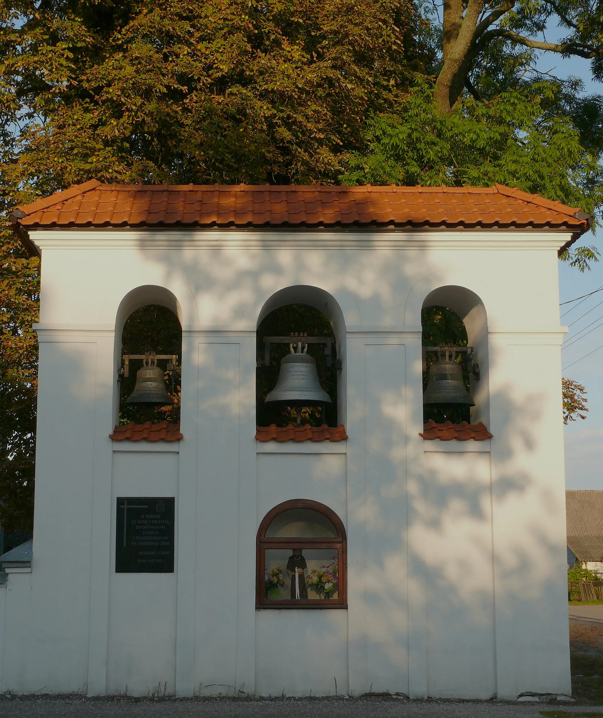 Photo showing: Dzwonnica kościoła parafii pod wezwaniem Niepokalanego Poczęcia Najświętszej Marii Panny (1835r.) w miejscowości gminnej Drelów, powiat bialski, woj. lubelskie. (Zabytek nr. A-264 z 20.08.1997)