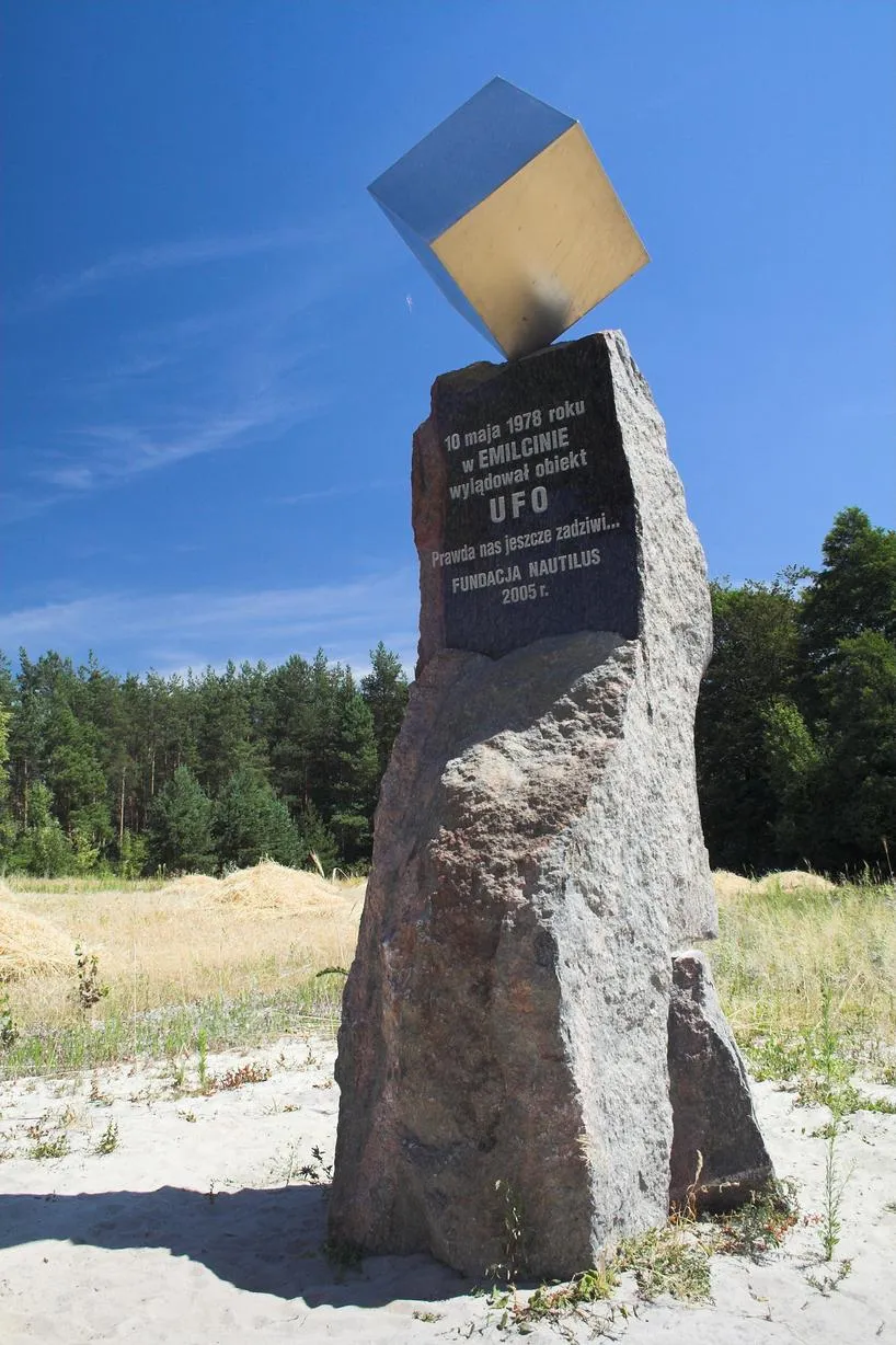 Photo showing: Pomnik UFO w Emilcinie (woj. Lubelskie)