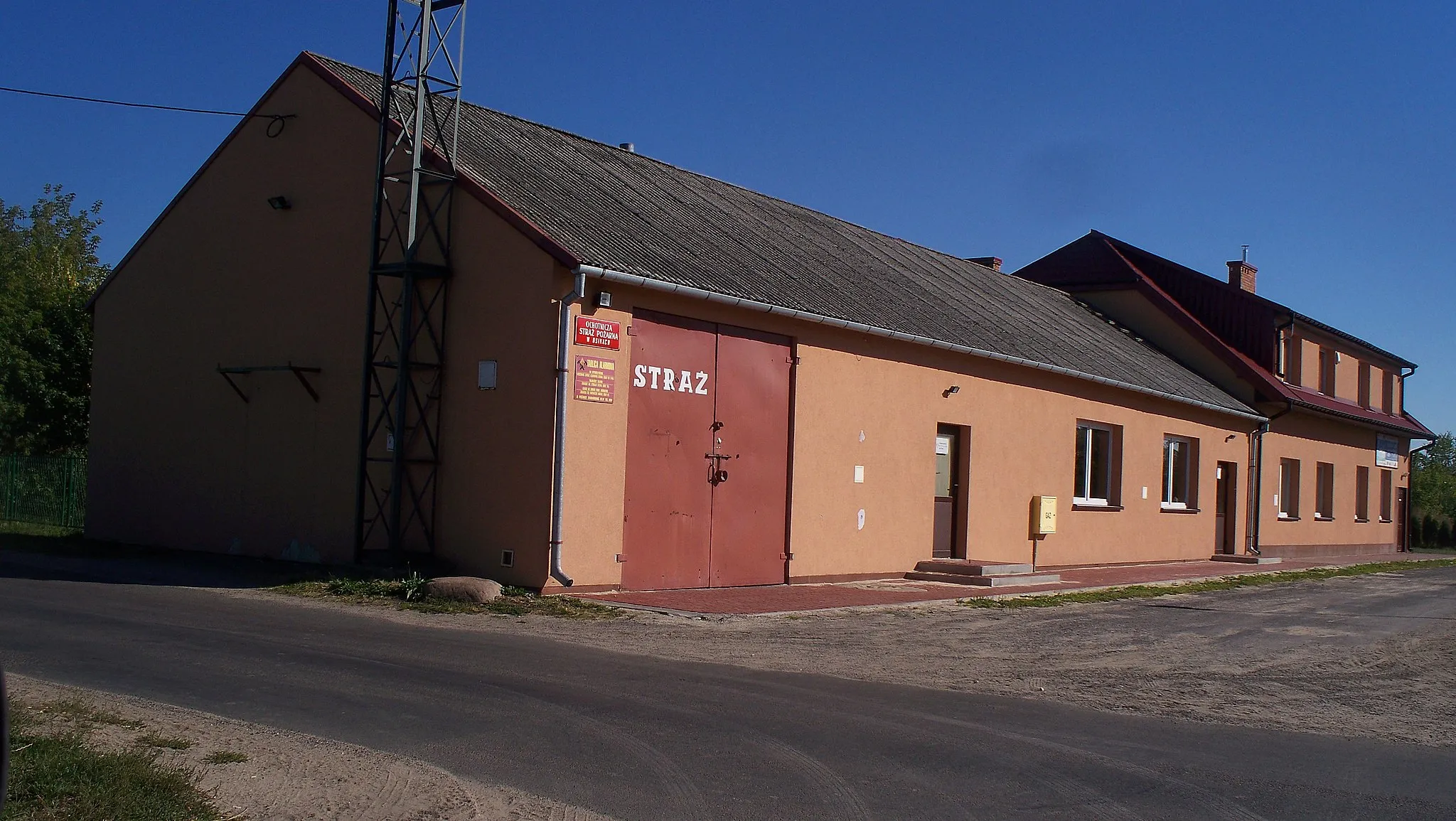 Photo showing: Remiza strażacka w Osinach
