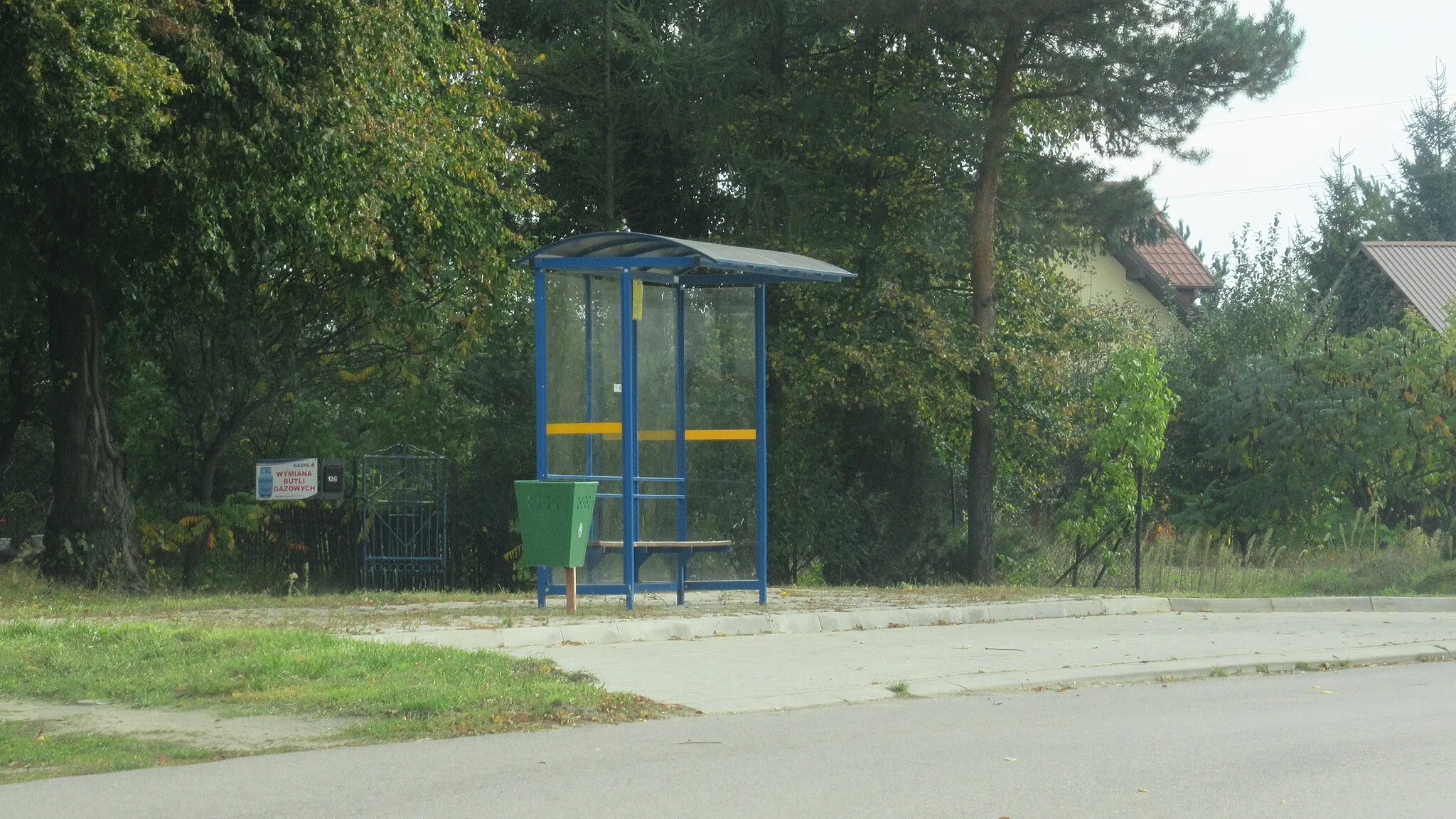 Photo showing: Siedliska (pow. łukowski, woj. lubelskie, Polska). Przystanek autobusowy.