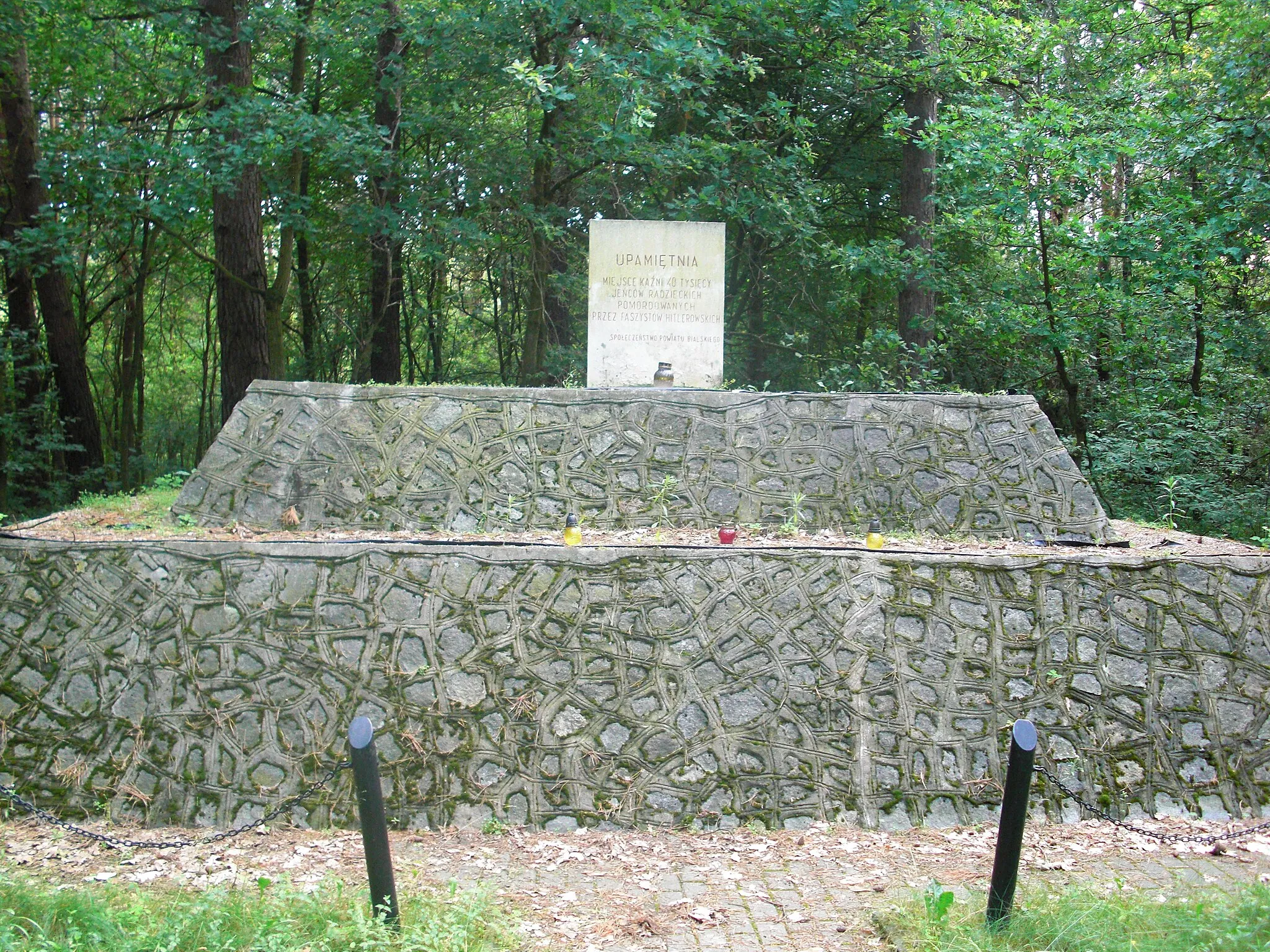 Photo showing: Soviet prisoners of war memorial