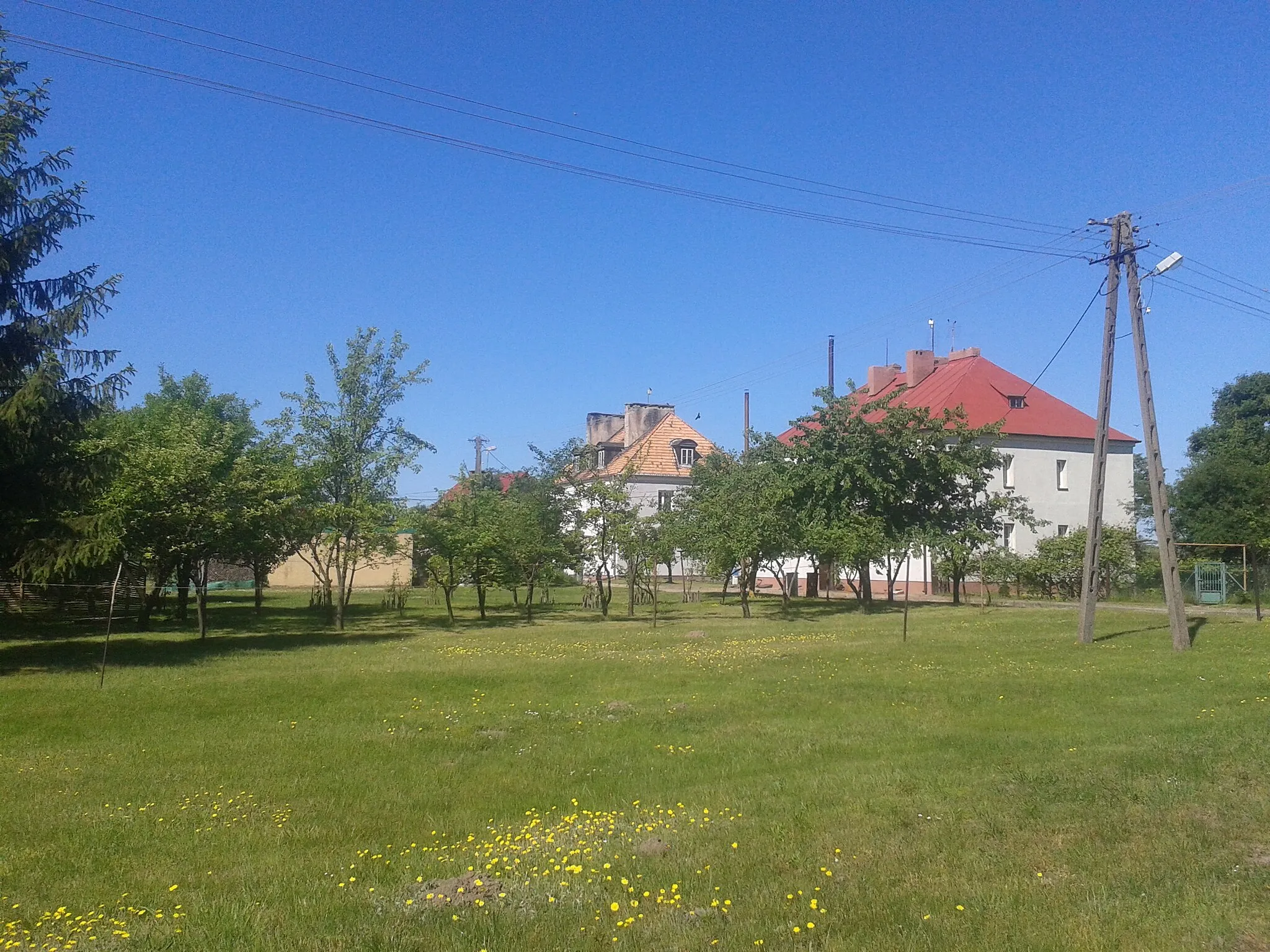 Photo showing: Zabudowania wsi Klonownica Plac