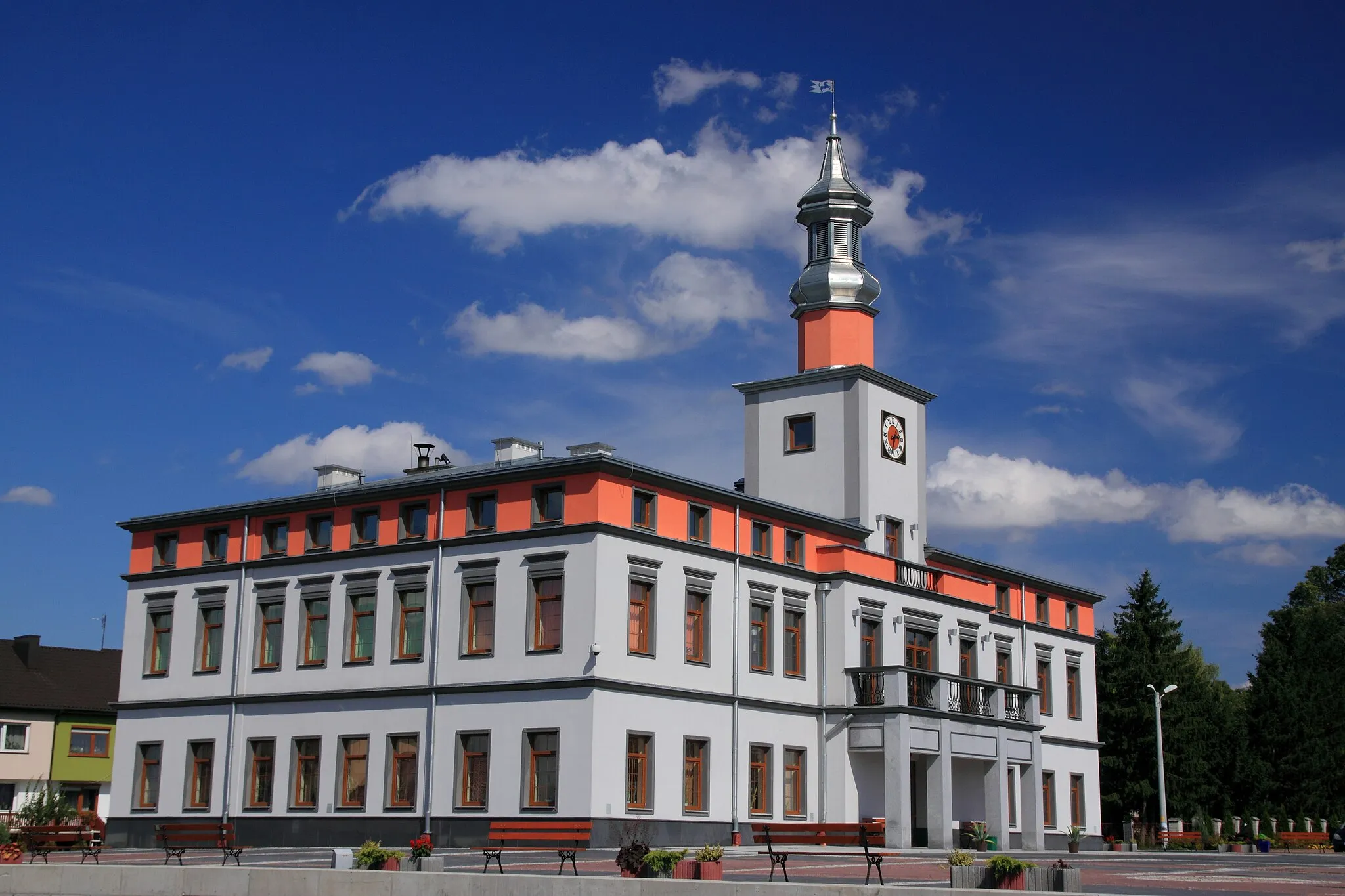 Photo showing: Nowy ratusz w Wojsławicach