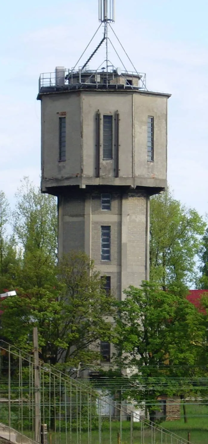 Photo showing: Wieża ciśnień przy stacji w Małaszewiczach.
