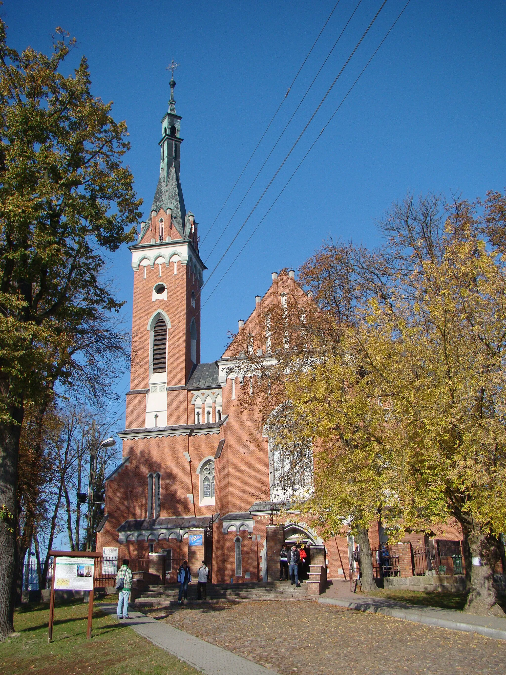 Photo showing: Bazylika św. Wojciecha w Wąwolnicy
