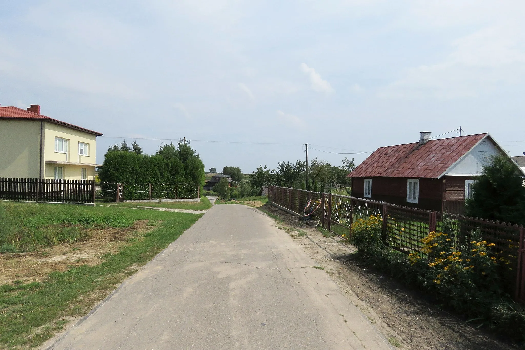 Photo showing: PŁOUSZOWICE