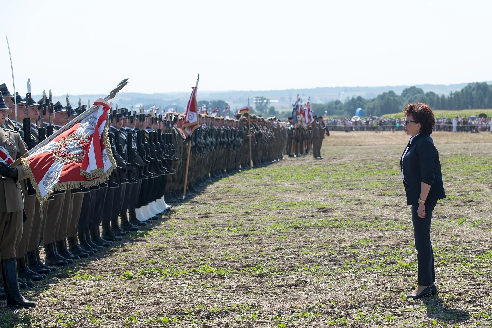 Photo showing: The Marshal of the Sejm of the Republic of Poland, Elżbieta Witek. Wolica Śniatycka. Celebration of the 100th anniversary of the Battle of Komarów. Feast of the Polish Cavalry.