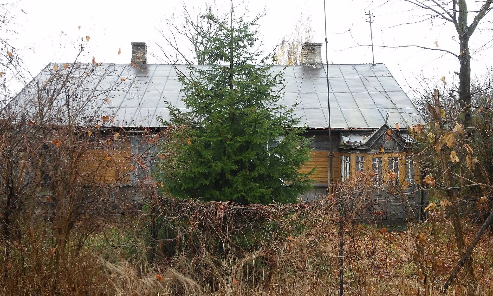 Photo showing: Budynek przy wyjeździe z Chotyłowa w kierunku Piszczaca