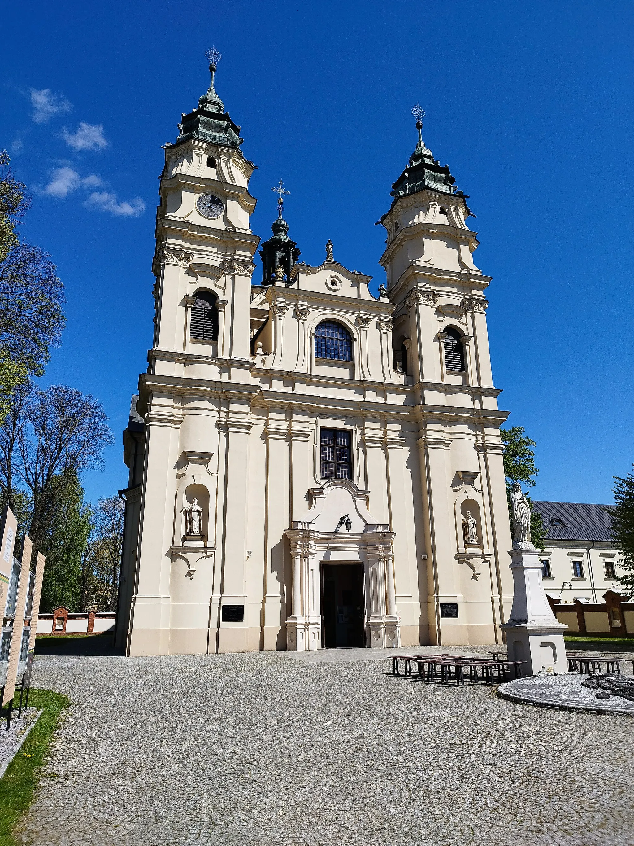 Photo showing: Kościoł św. Ludwika Włodawa