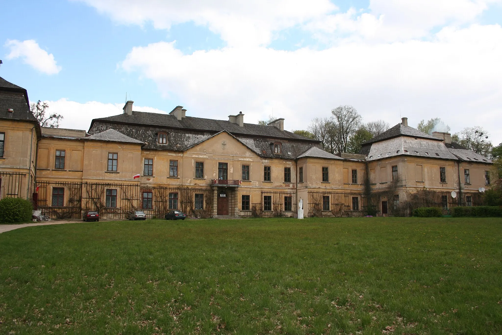 Photo showing: Klemensów Palace. The Zamoyskis' residence.