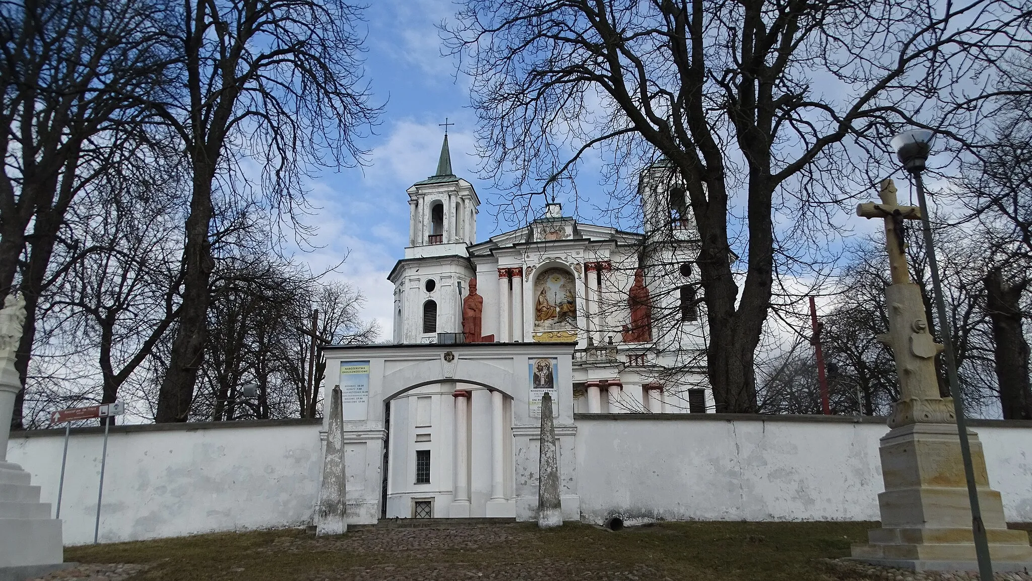 Photo showing: Kościół parafialny Świętej Trójcy w Tarłowie, 1647-1655