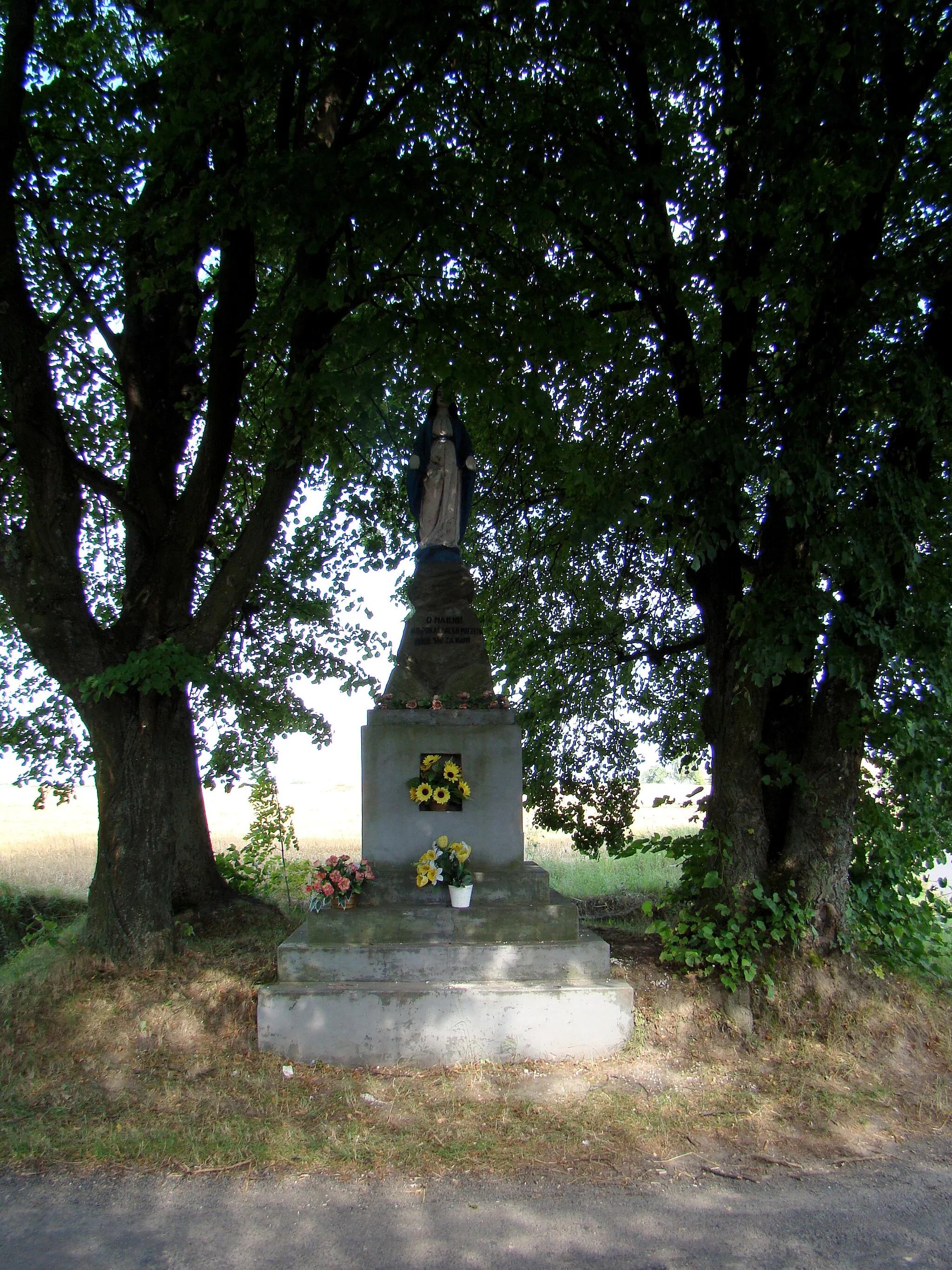 Photo showing: Památník ve vesnici Alojzów, Polsko
