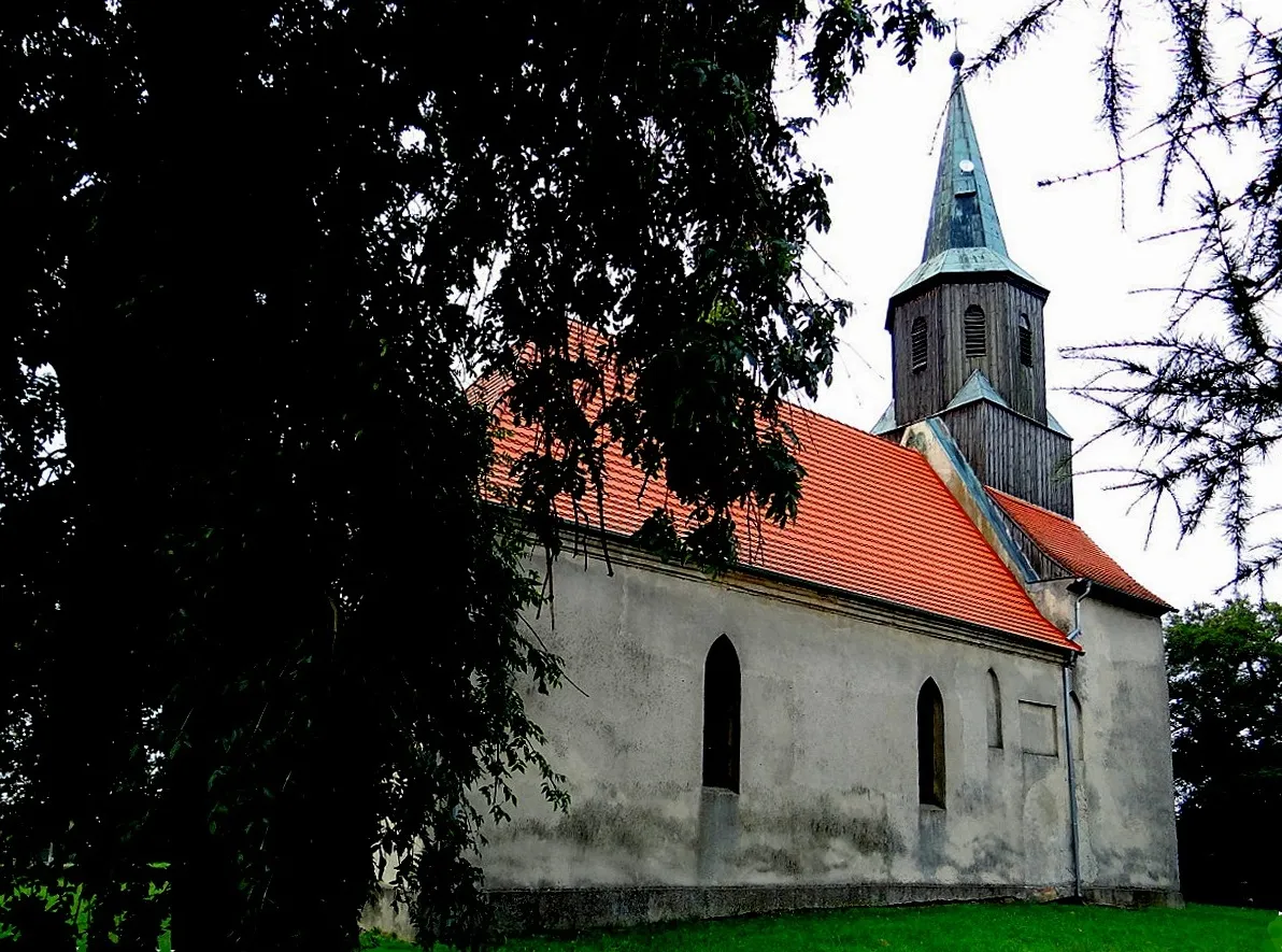 Photo showing: Świniary. Kościół MB Częstochowskiej XIV w.