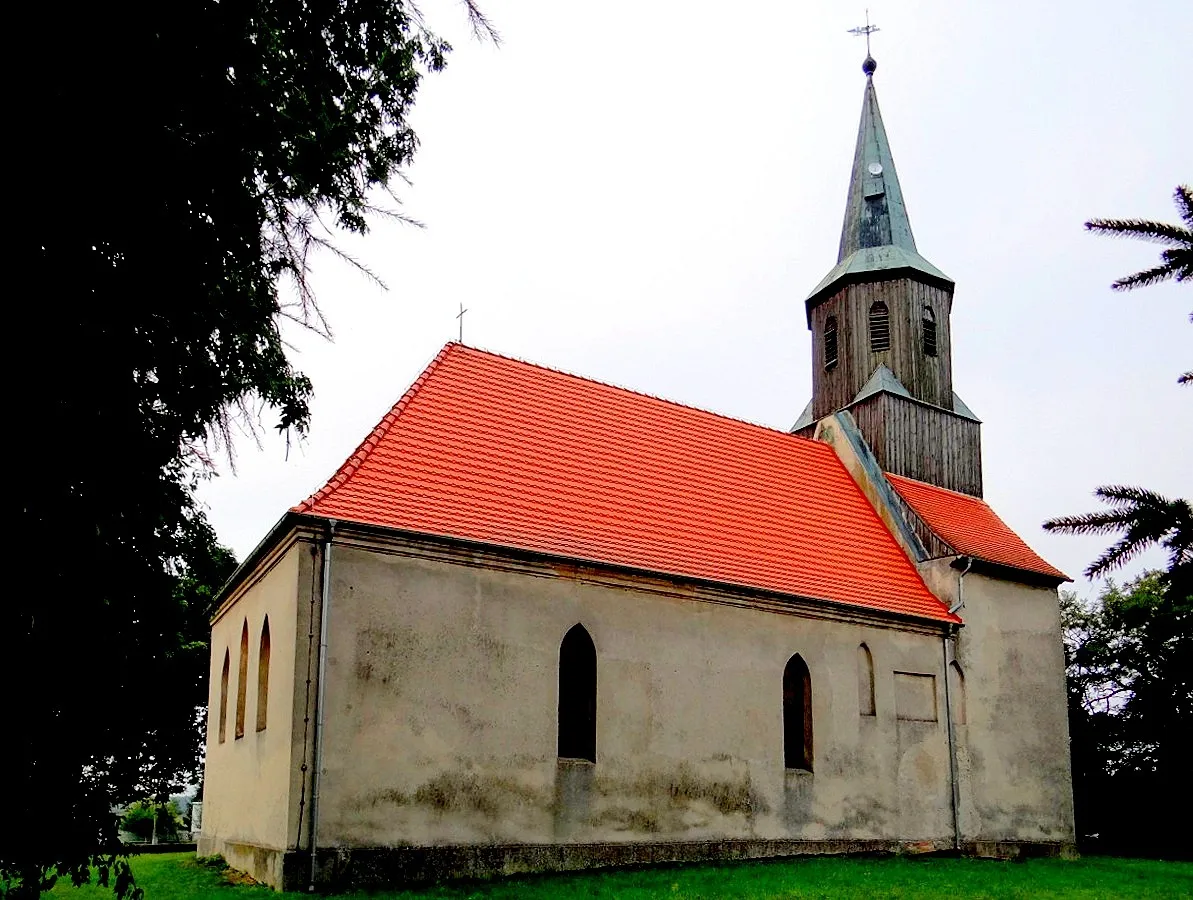 Photo showing: Świniary. Kościół MB Częstochowskiej XIV w.