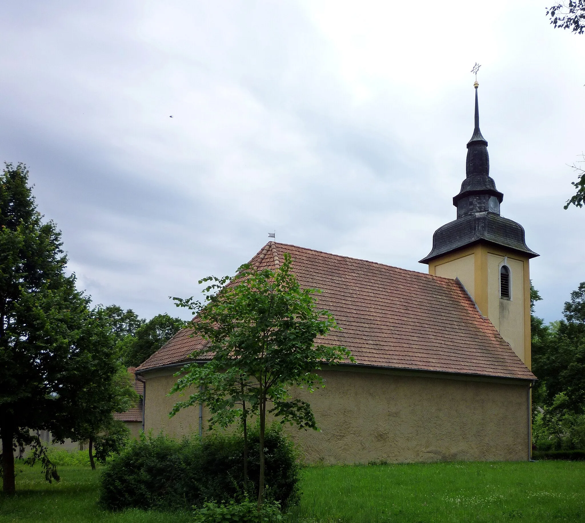 Photo showing: Kirche in Groß Bademeusel, Ortsteil von de:Forst (Lausitz)