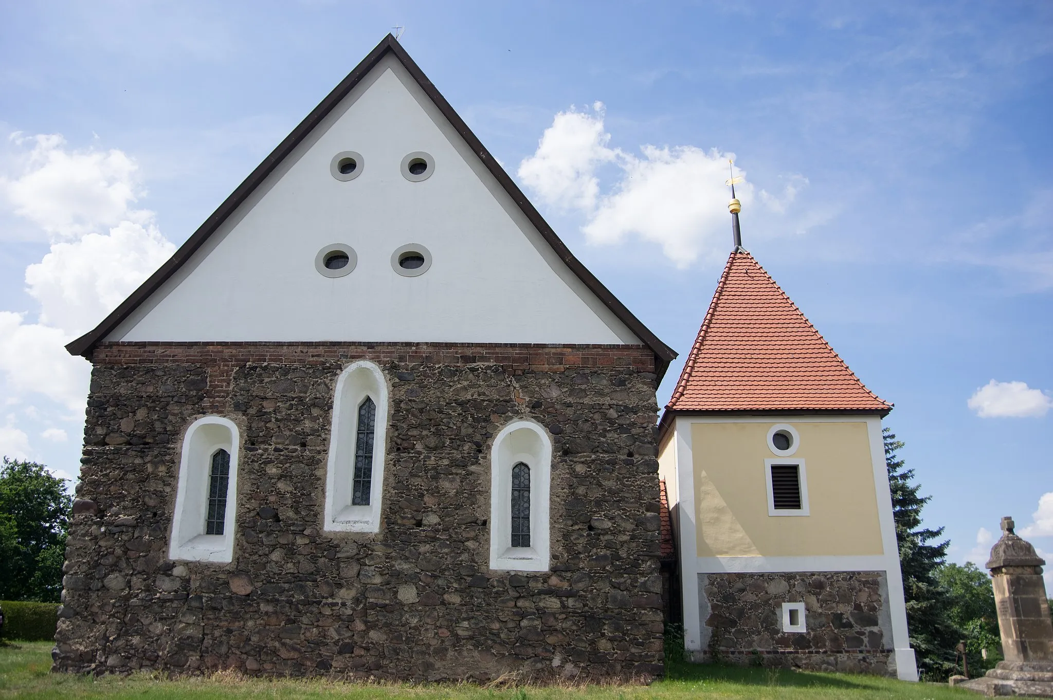 Photo showing: Forst (Lausitz), Ortsteil Naundorf in Brandenburg. Die Kirche steht unter Denkmalschutz.