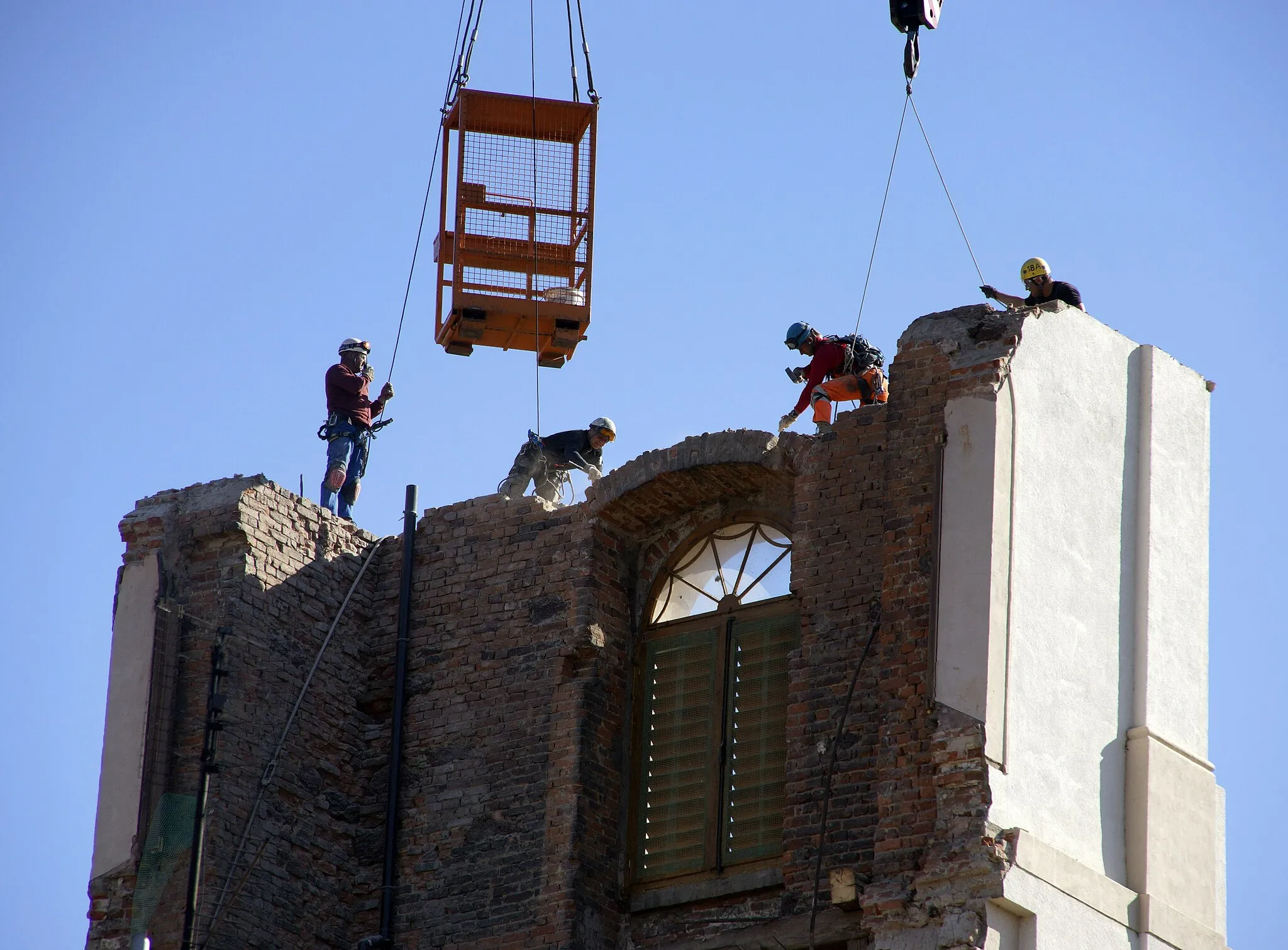 Photo showing: The collapse of the church's tower in Otyń