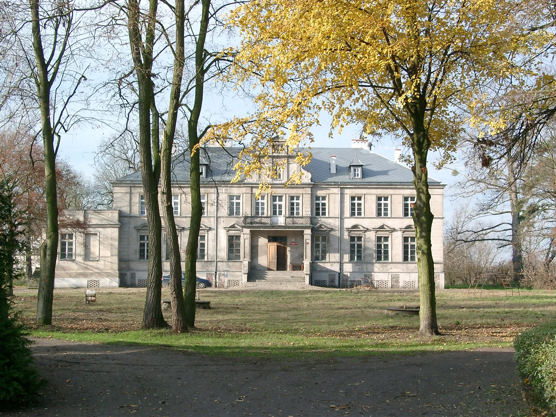 Photo showing: Pałac w Niegolewie