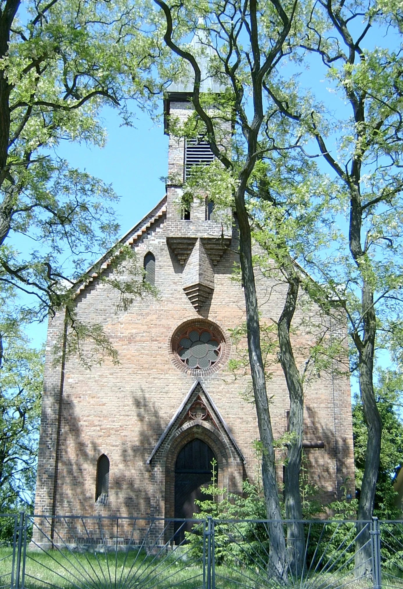 Photo showing: Kirche in Stare Biskupice (Słubice).