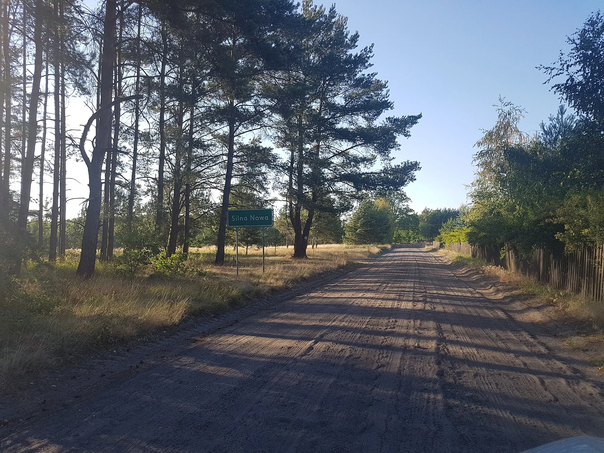 Photo showing: Droga gruntowa w Silnej Nowej, od strony Jabłonki Starej