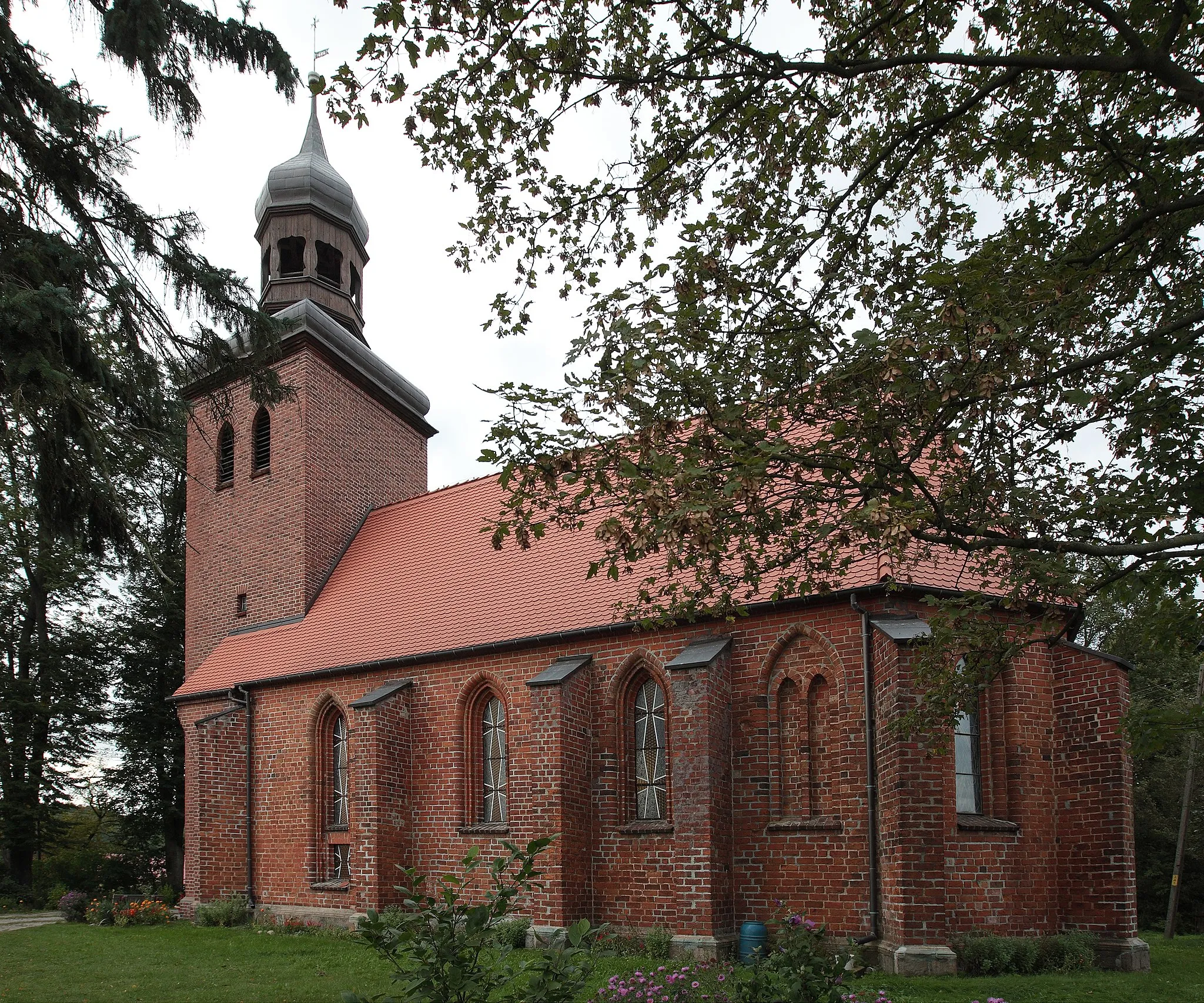 Photo showing: Ostrów - the church, XIV, 1911