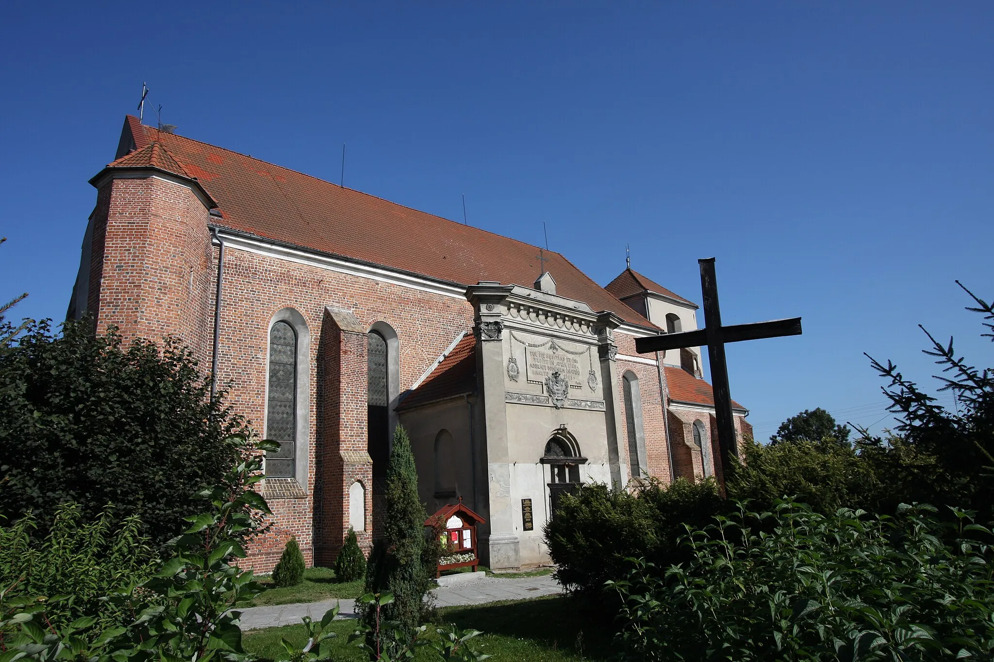 Photo showing: Lwówek, kościół par. p.w. NMP Wniebowziętej, mur., 2 poł. XV, XVI, ul. Pniewska