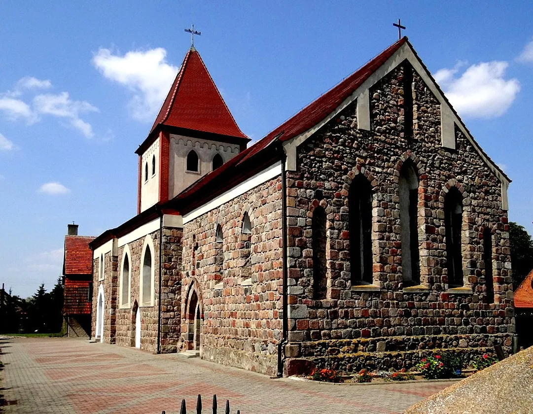 Photo showing: Kowalów. Kościół św. Apostołów Piotra i Pawła XIII w.